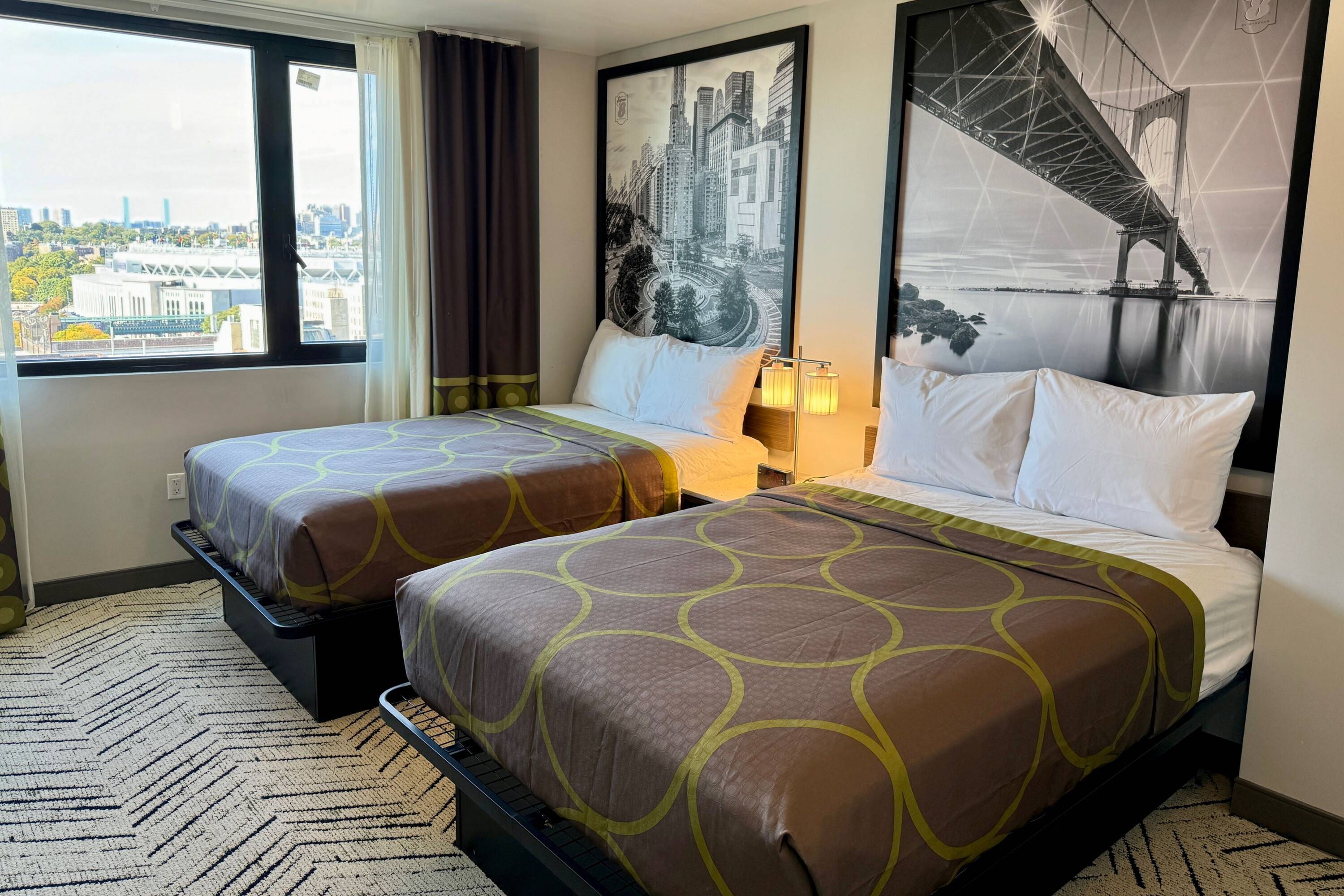 Super 8 by Wyndham Bronx Near Stadium