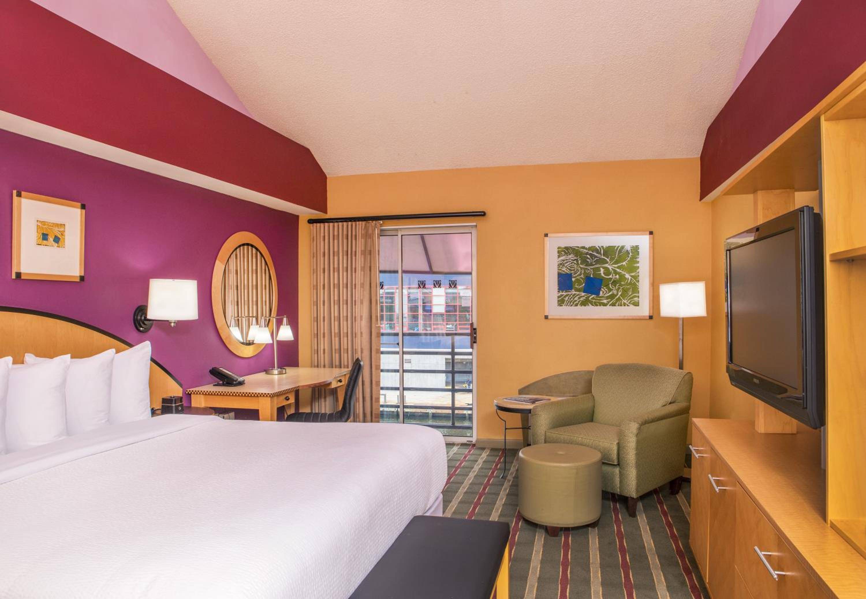 Pier 5 Hotel Baltimore