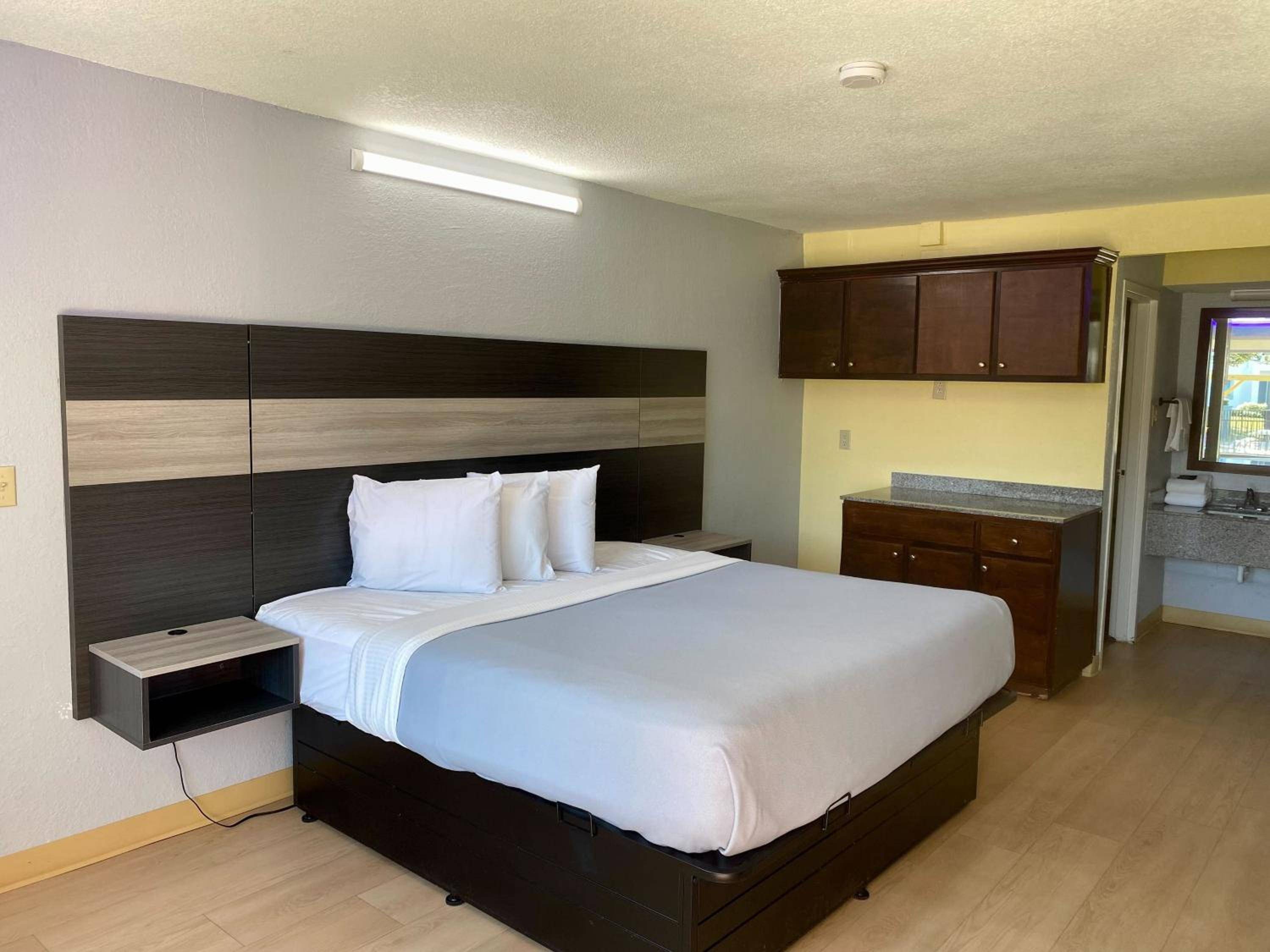 Rest and Relax Inn