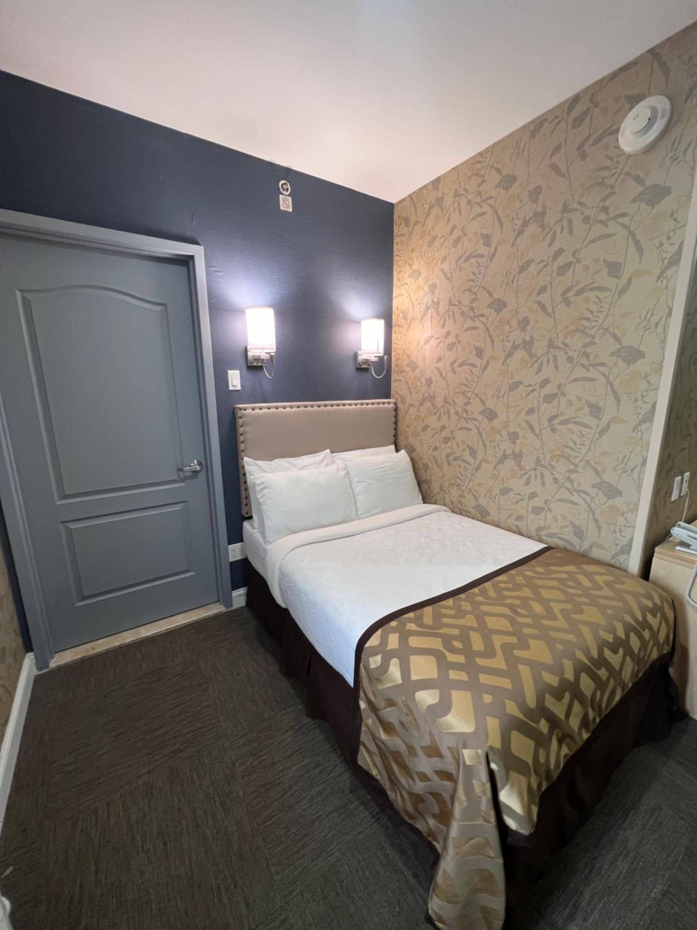 Grandview Hotel Near LGA Airport
