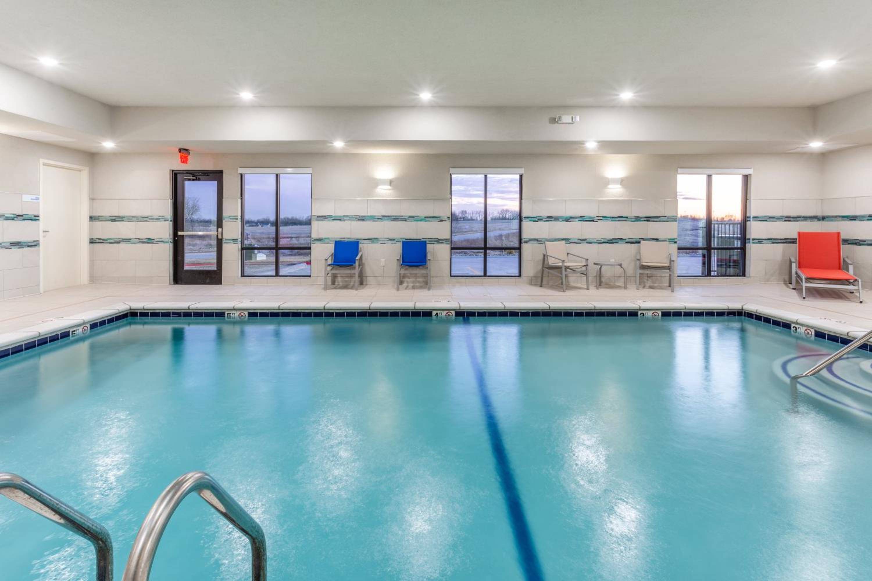 Holiday Inn Express & Suites Kearney by IHG