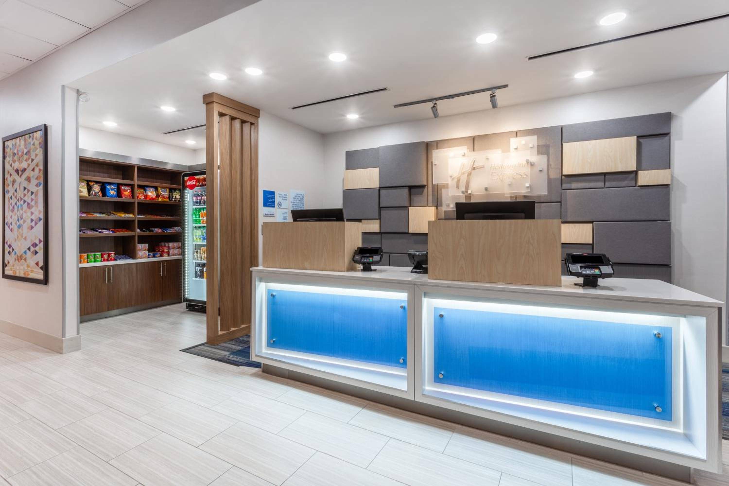 Holiday Inn Express & Suites Kearney by IHG