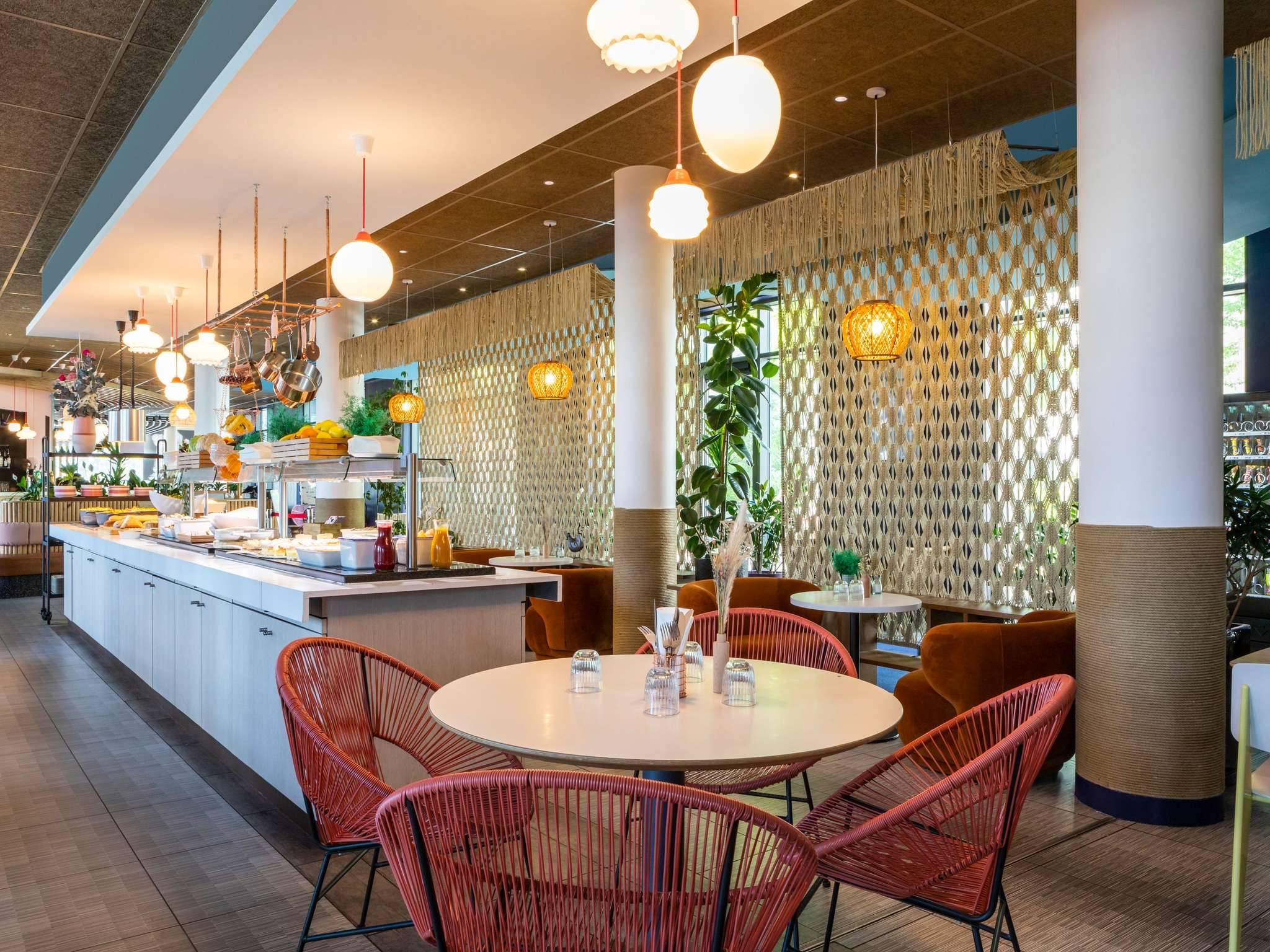 ibis Paris Coeur d'Orly Airport