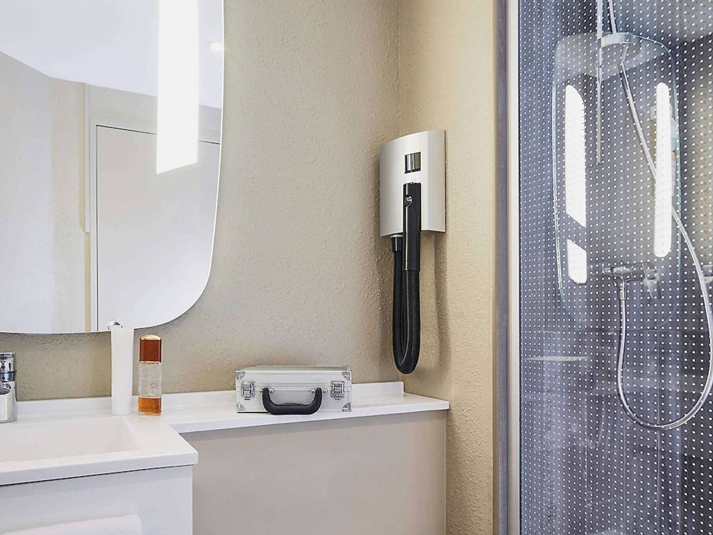 ibis Toulon La-Seyne