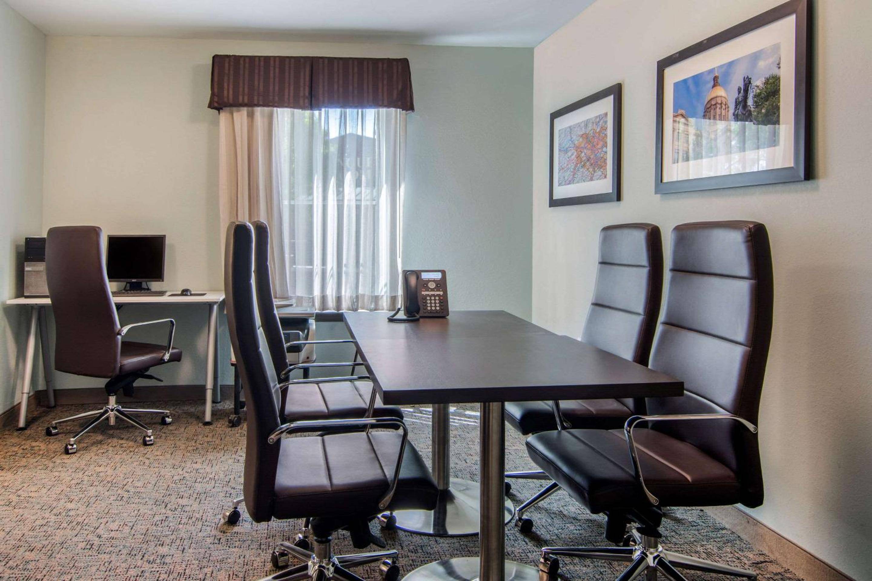 Clarion Inn & Suites Atlanta Downtown