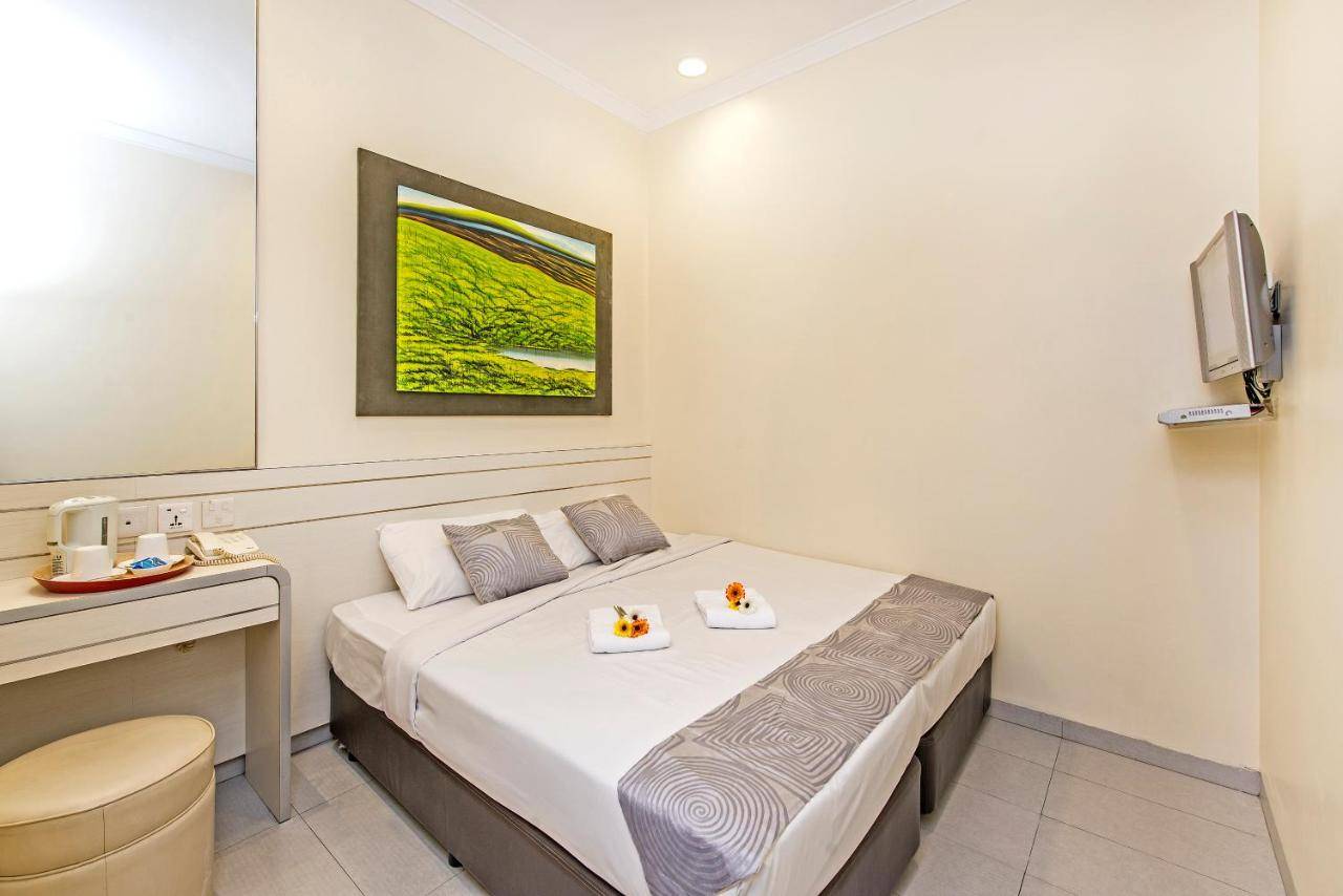 Hotel 81 Elegance