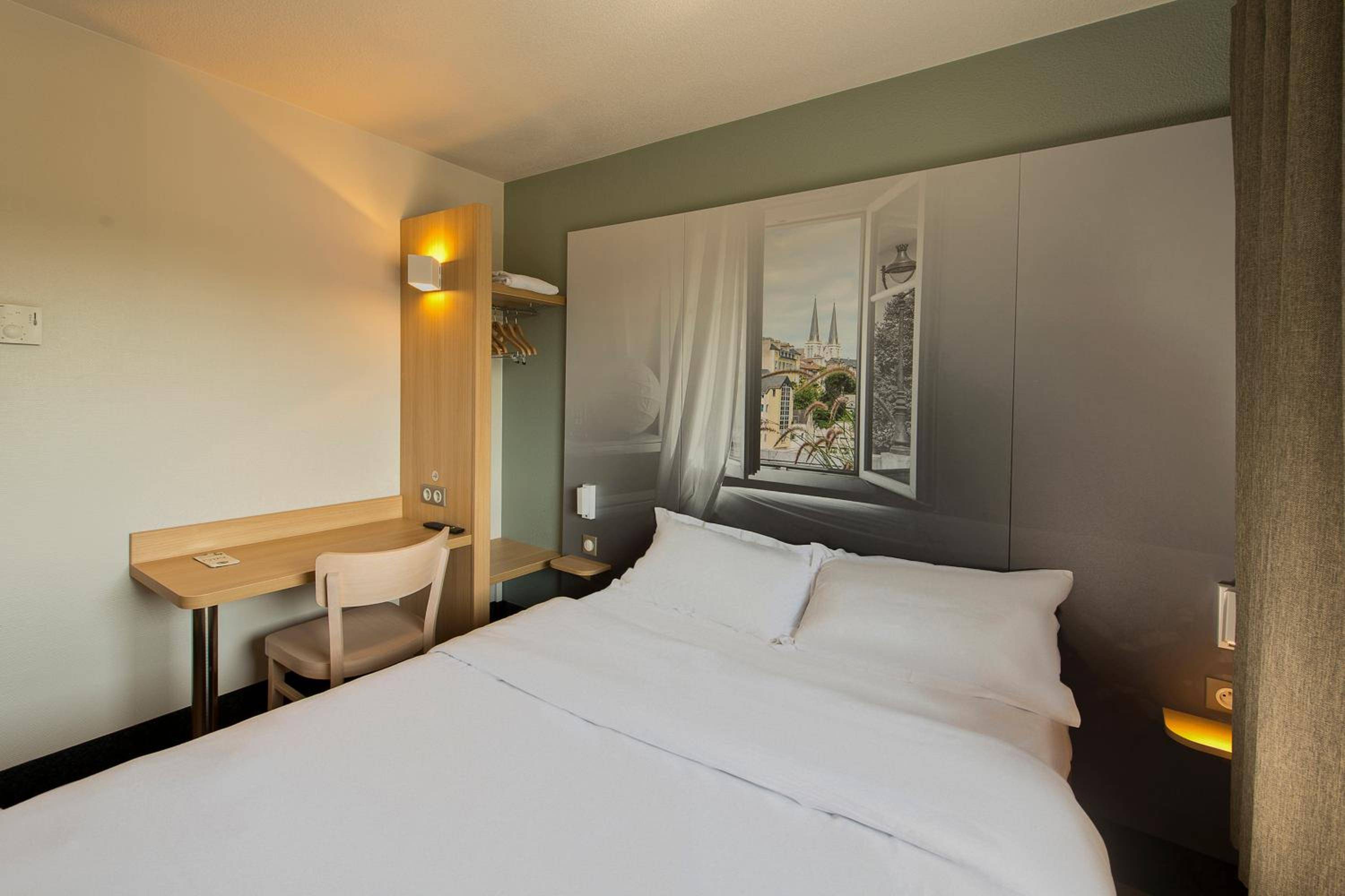B&B HOTEL Pau Zénith