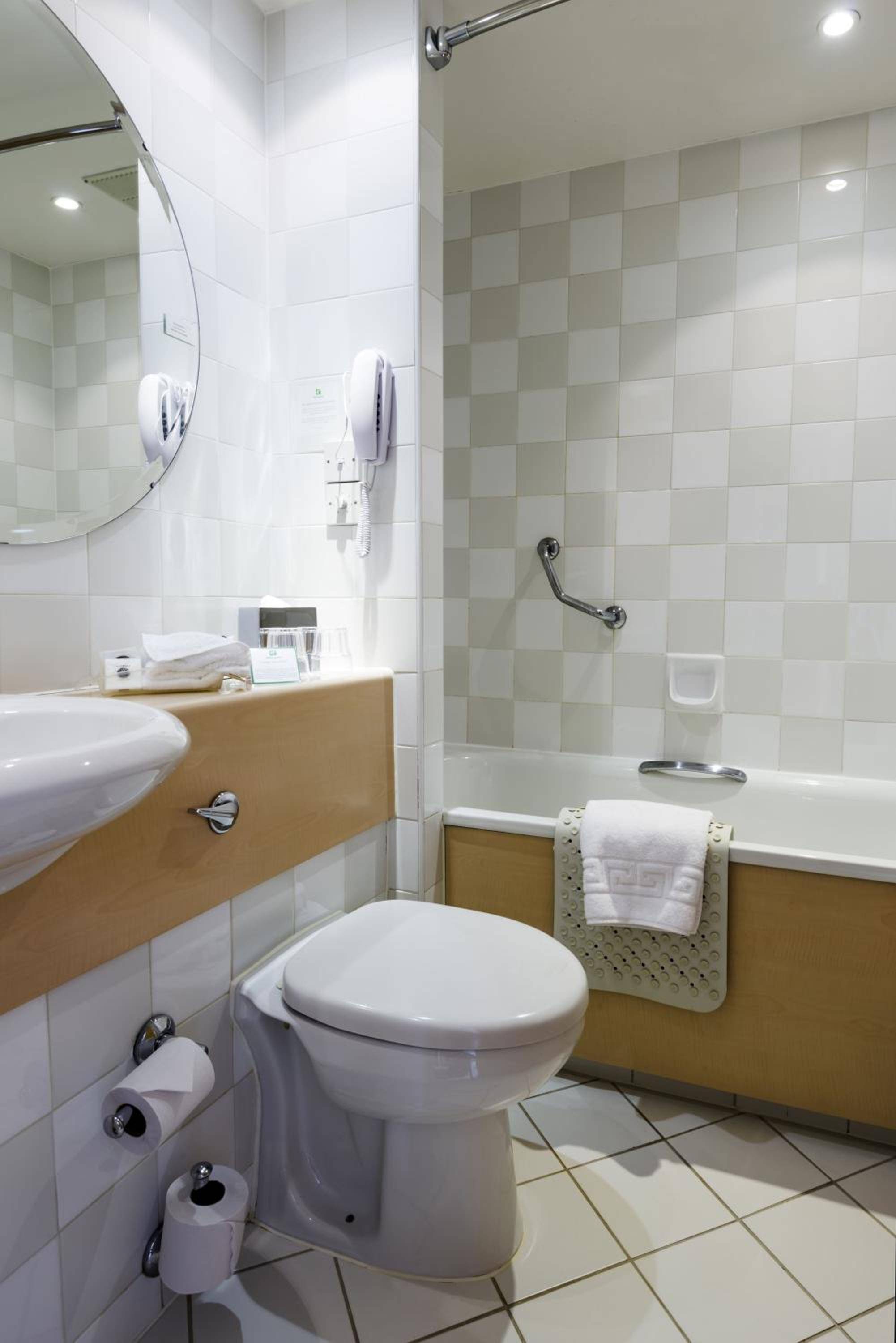 Best Western London Heathrow Ariel Hotel