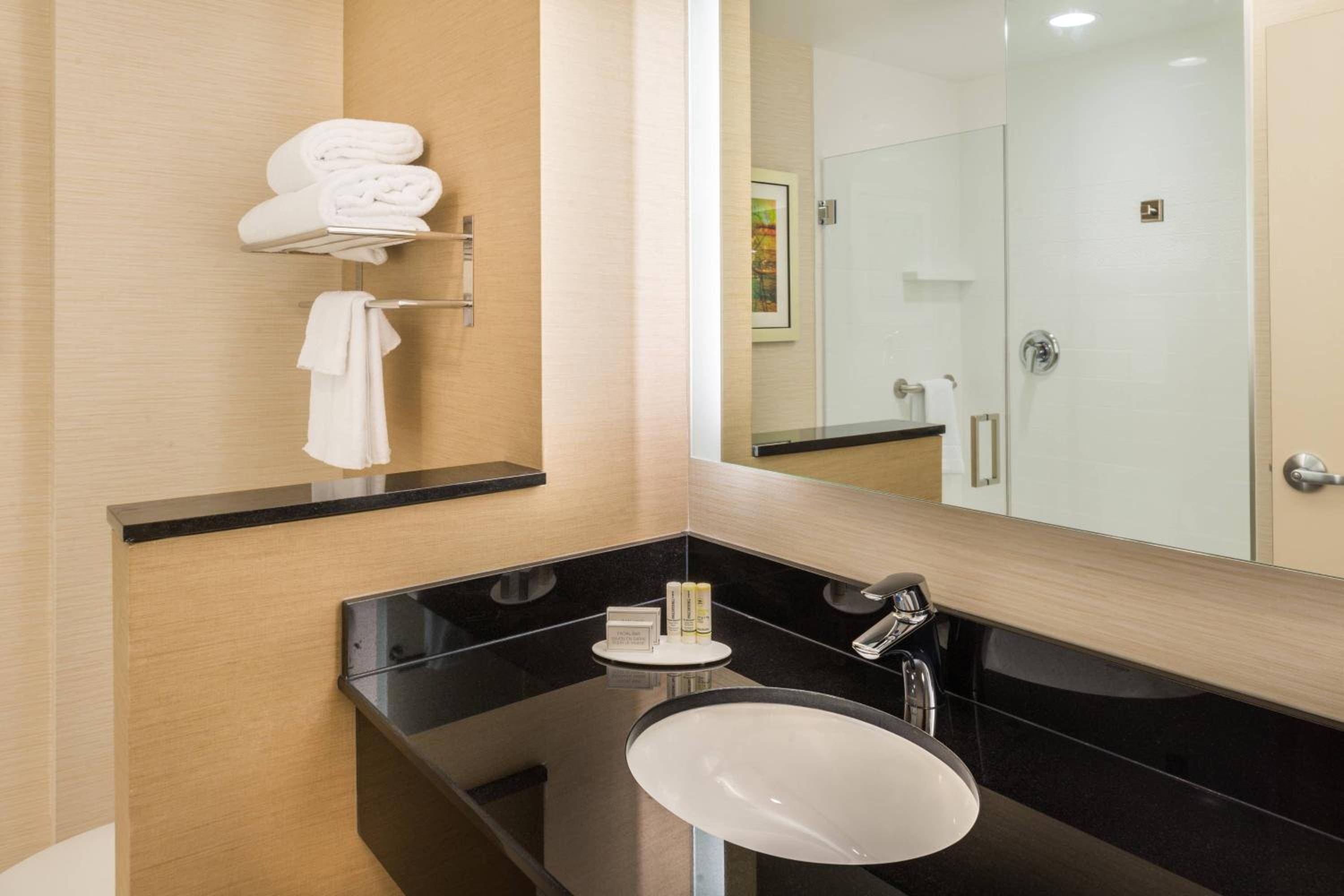 Fairfield Inn & Suites by Marriott Orlando East/UCF Area
