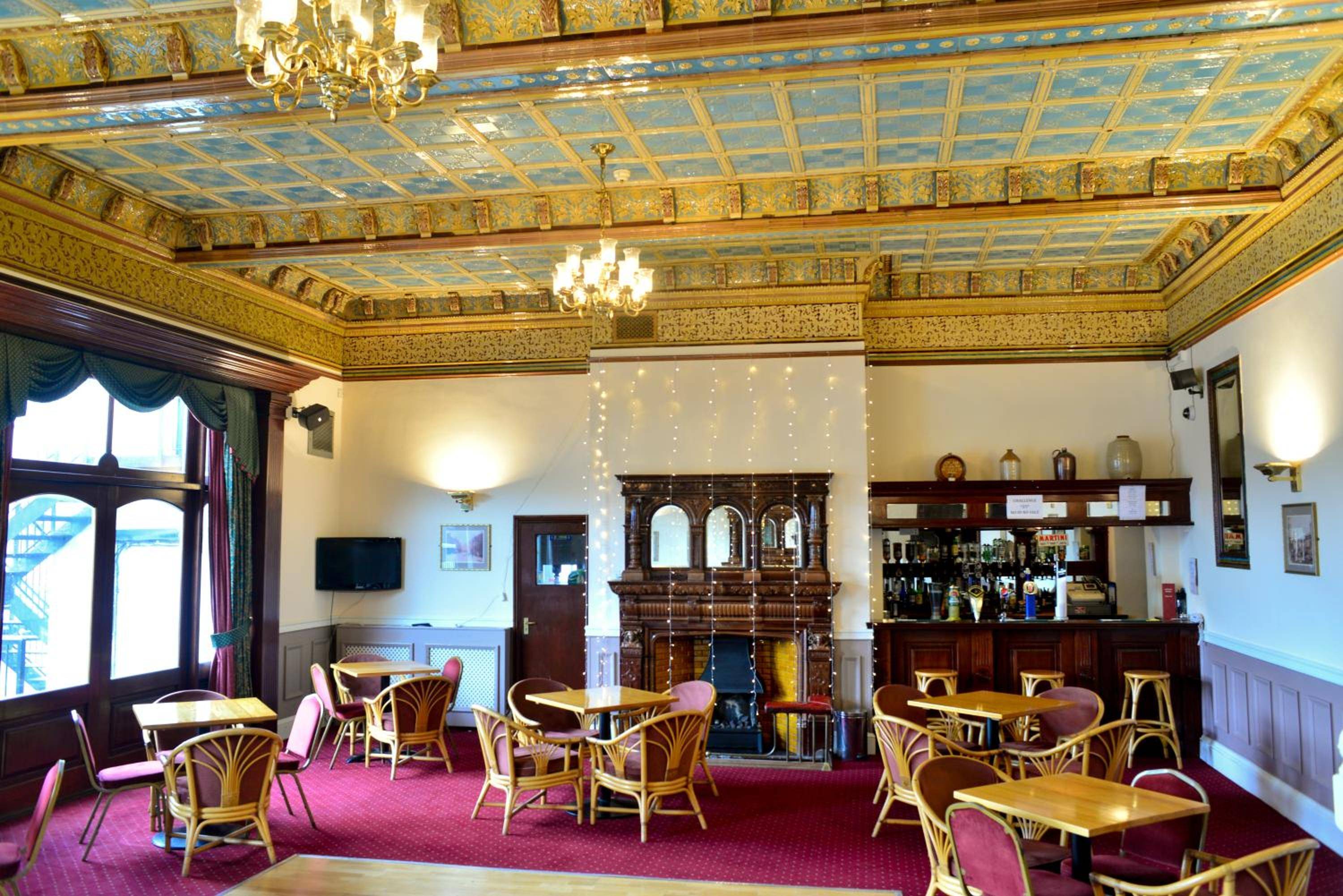 The County Hotel