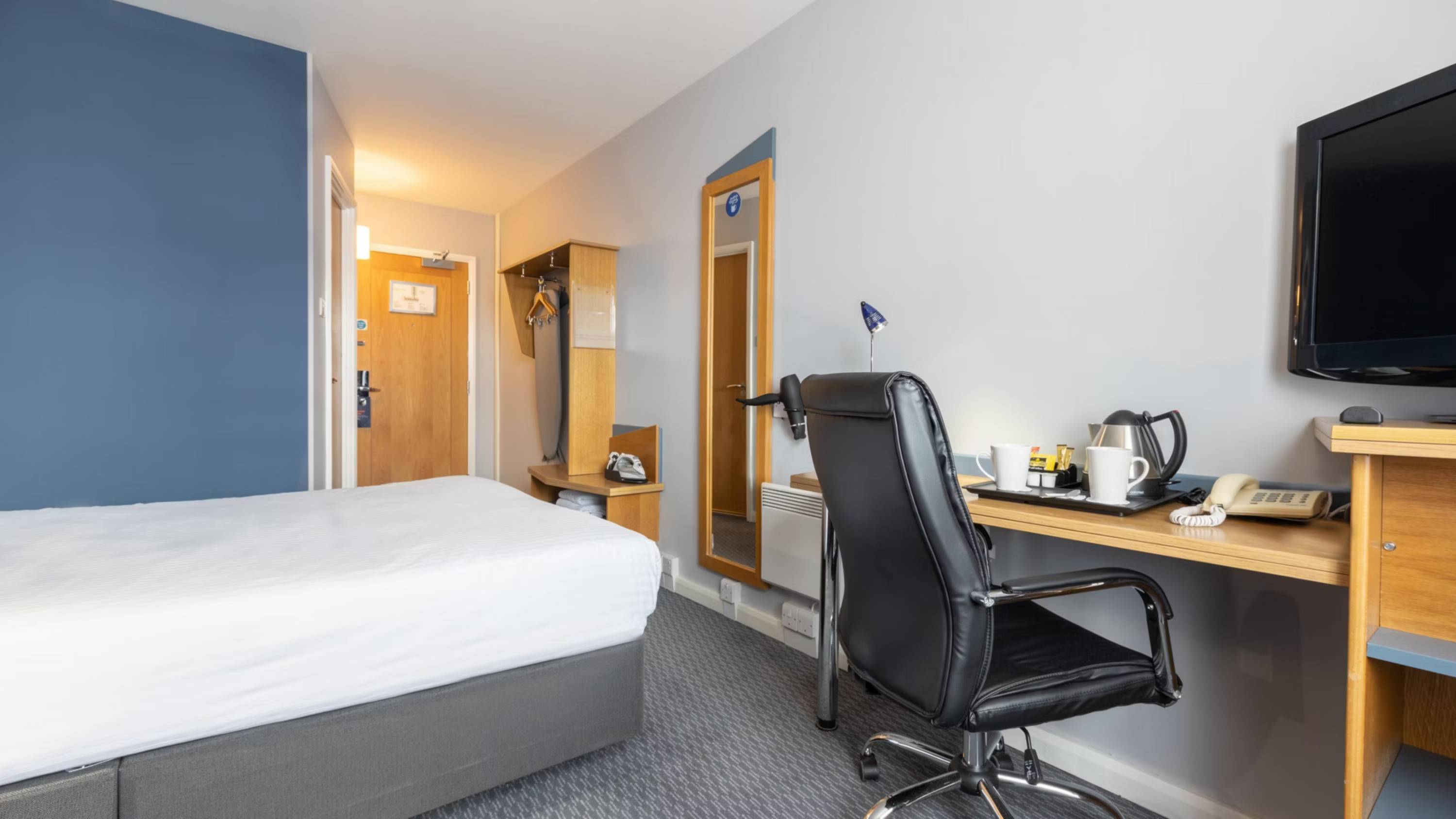 Holiday Inn Express Aberdeen City Centre, an IHG Hotel