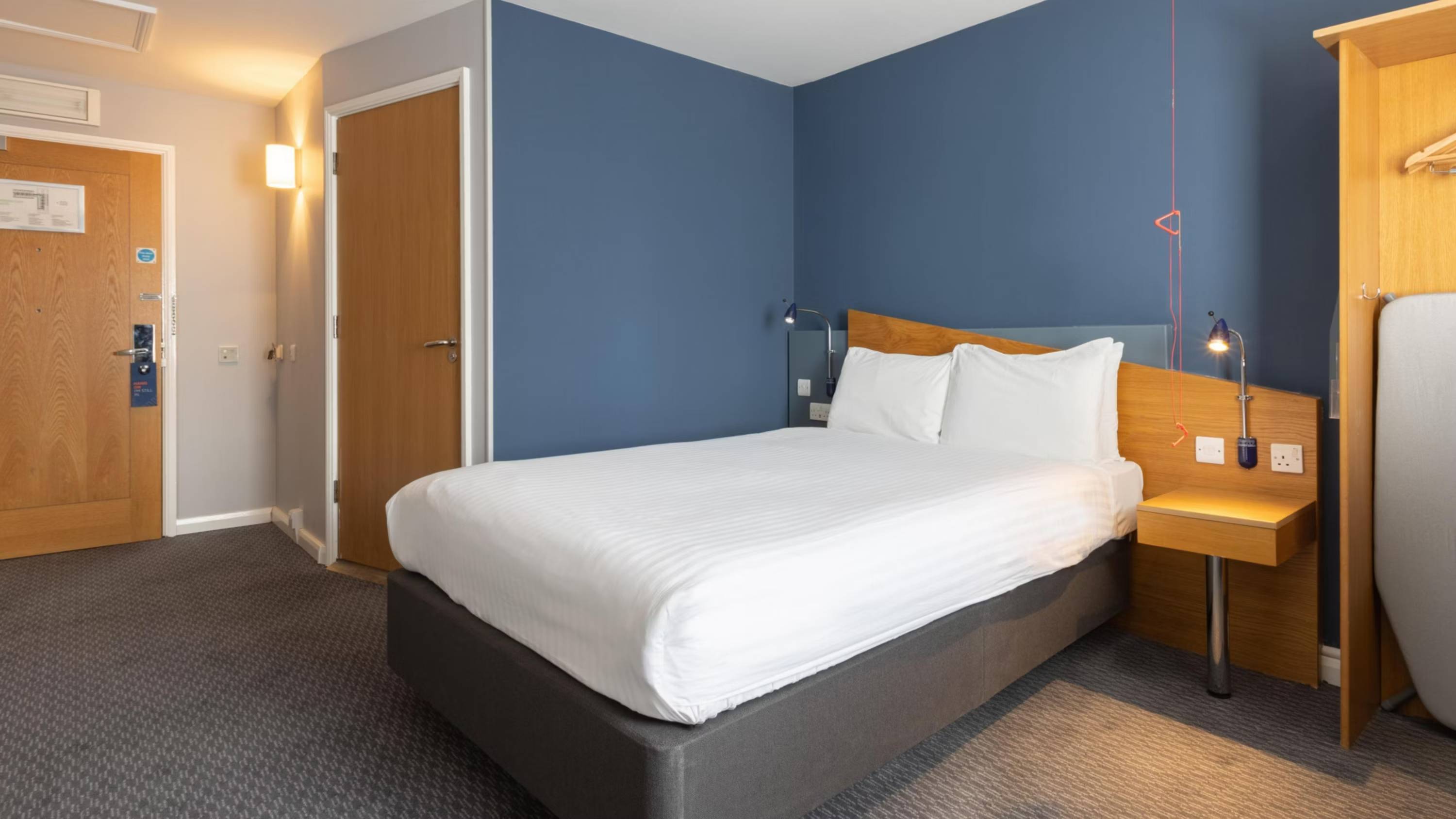 Holiday Inn Express Aberdeen City Centre, an IHG Hotel