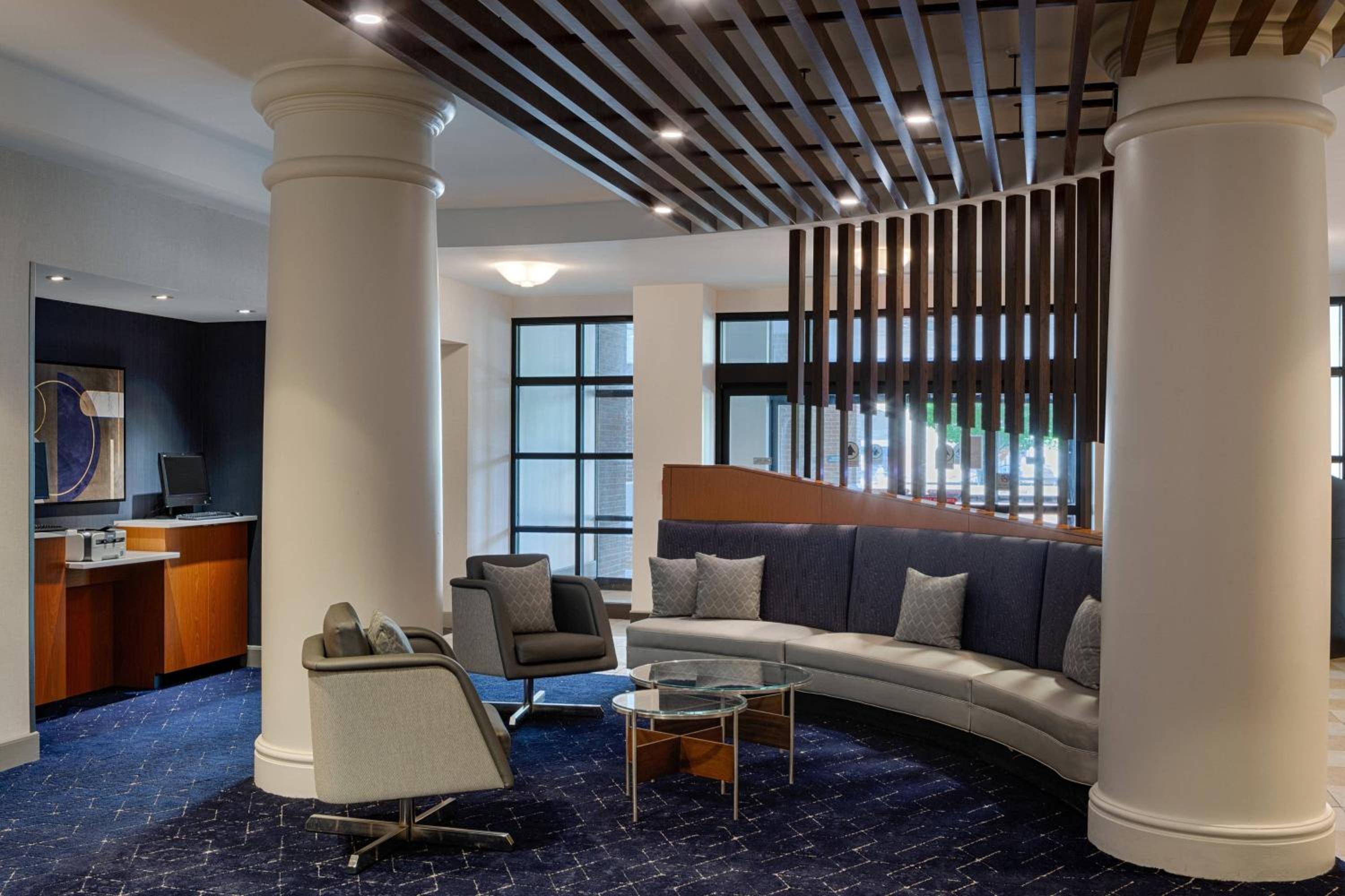 Courtyard by Marriott Springfield Downtown