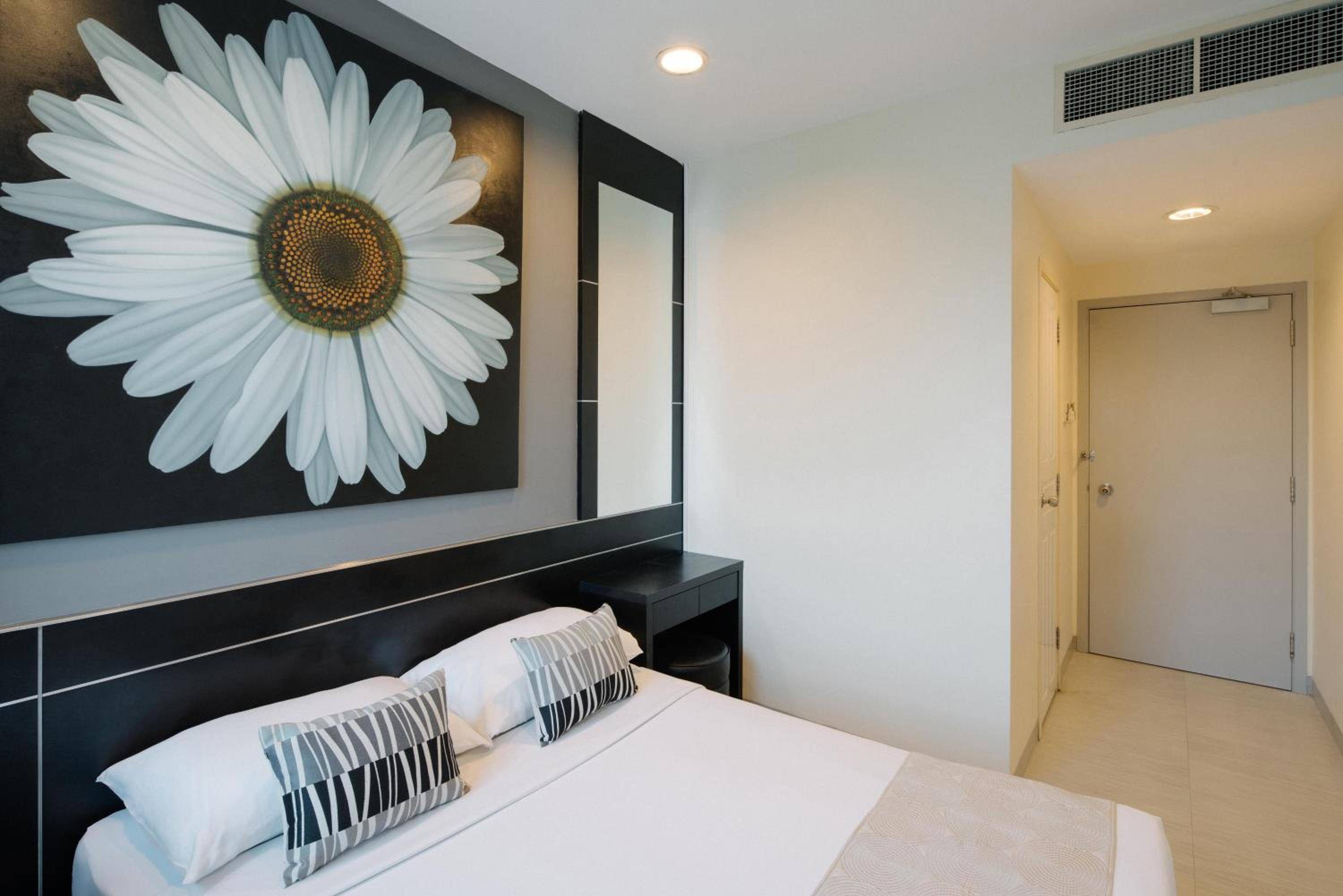 Hotel 81 Changi, Bedok : -49% during the day - Dayuse.sg