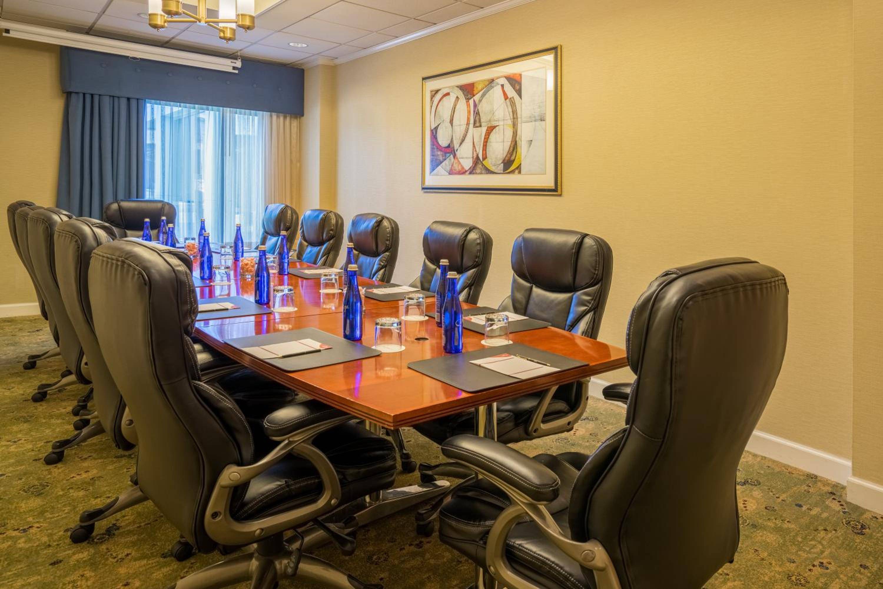 Crowne Plaza Dulles Airport by IHG