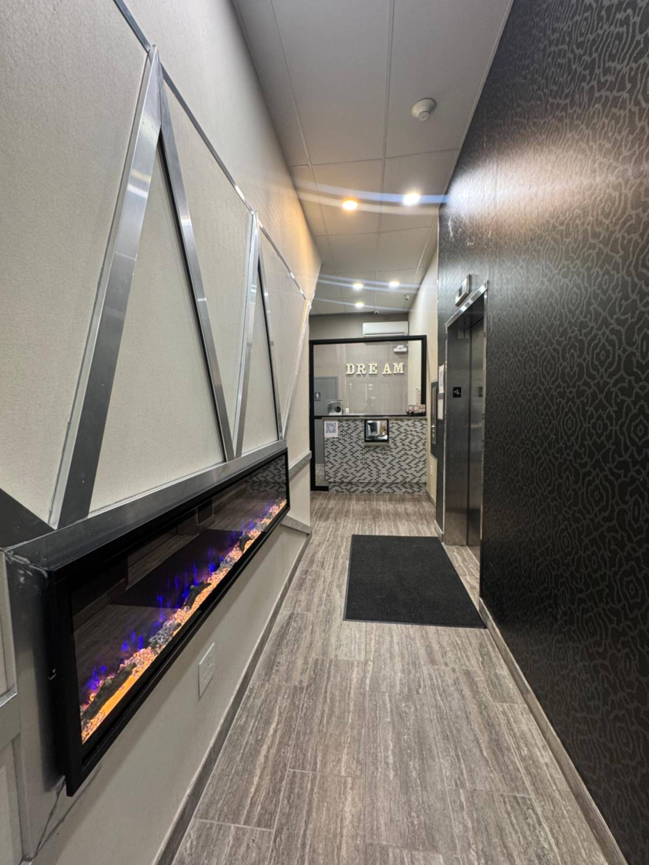 Dream Hotel Bronx