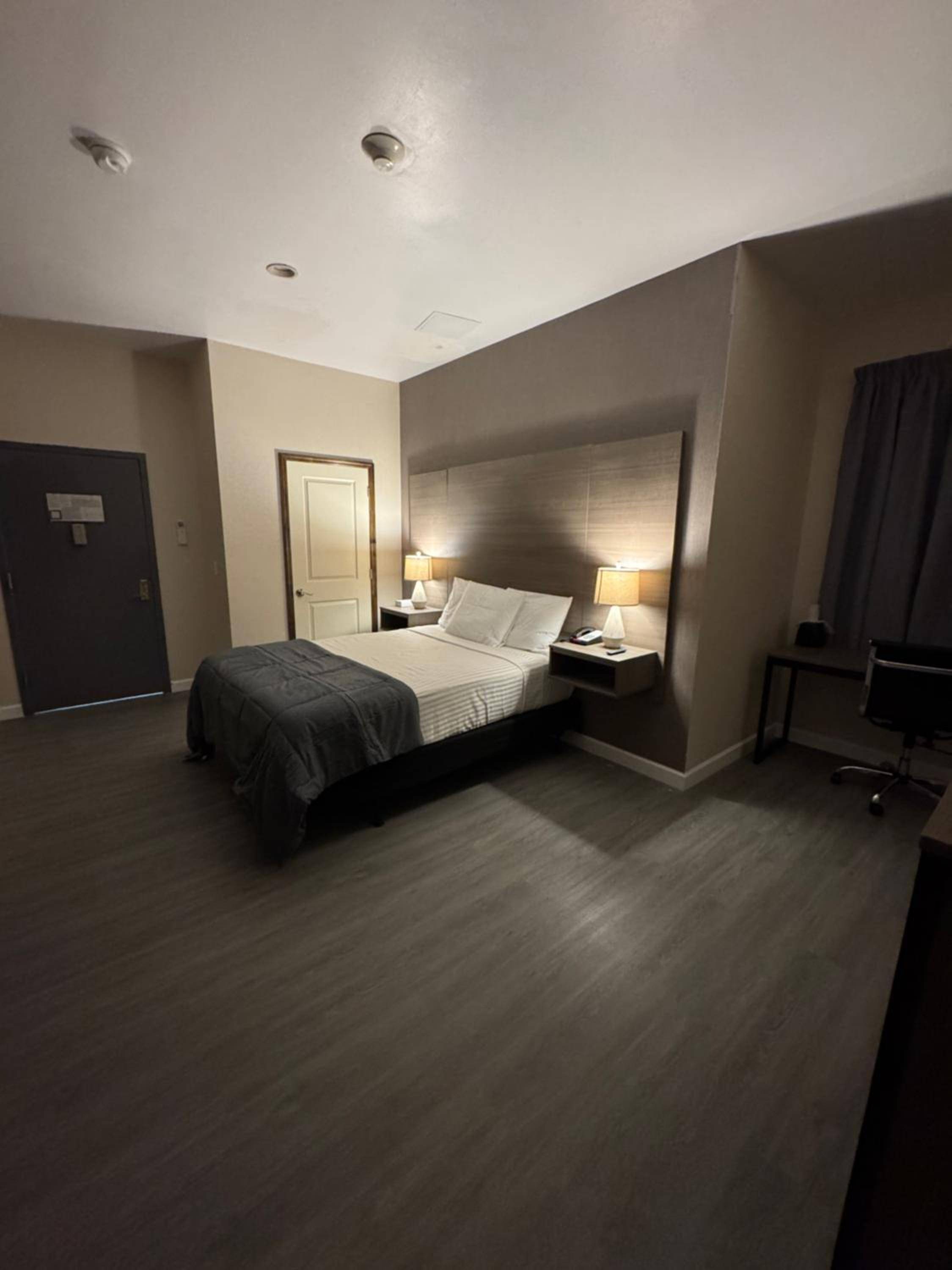 Dream Hotel Bronx
