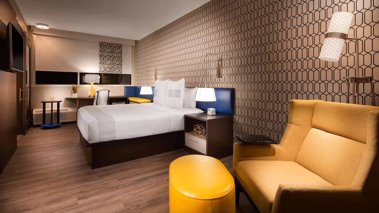 GLo Best Western Nashville Airport