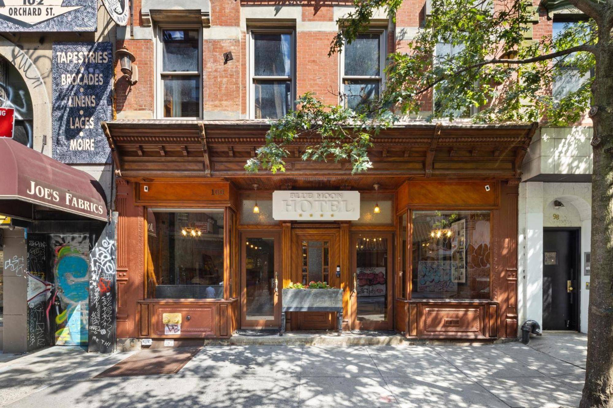 The Historic Blue Moon Hotel - NYC