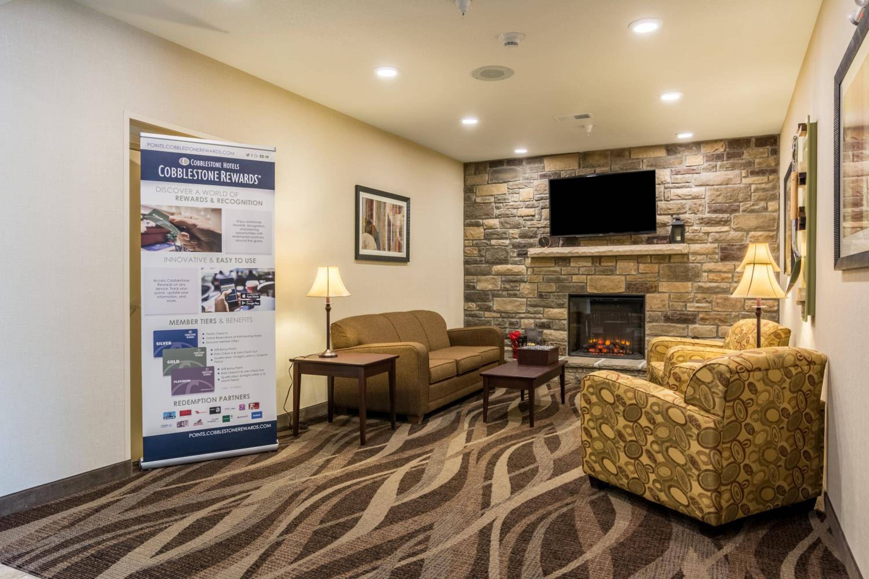 Cobblestone Hotel & Suites - Erie