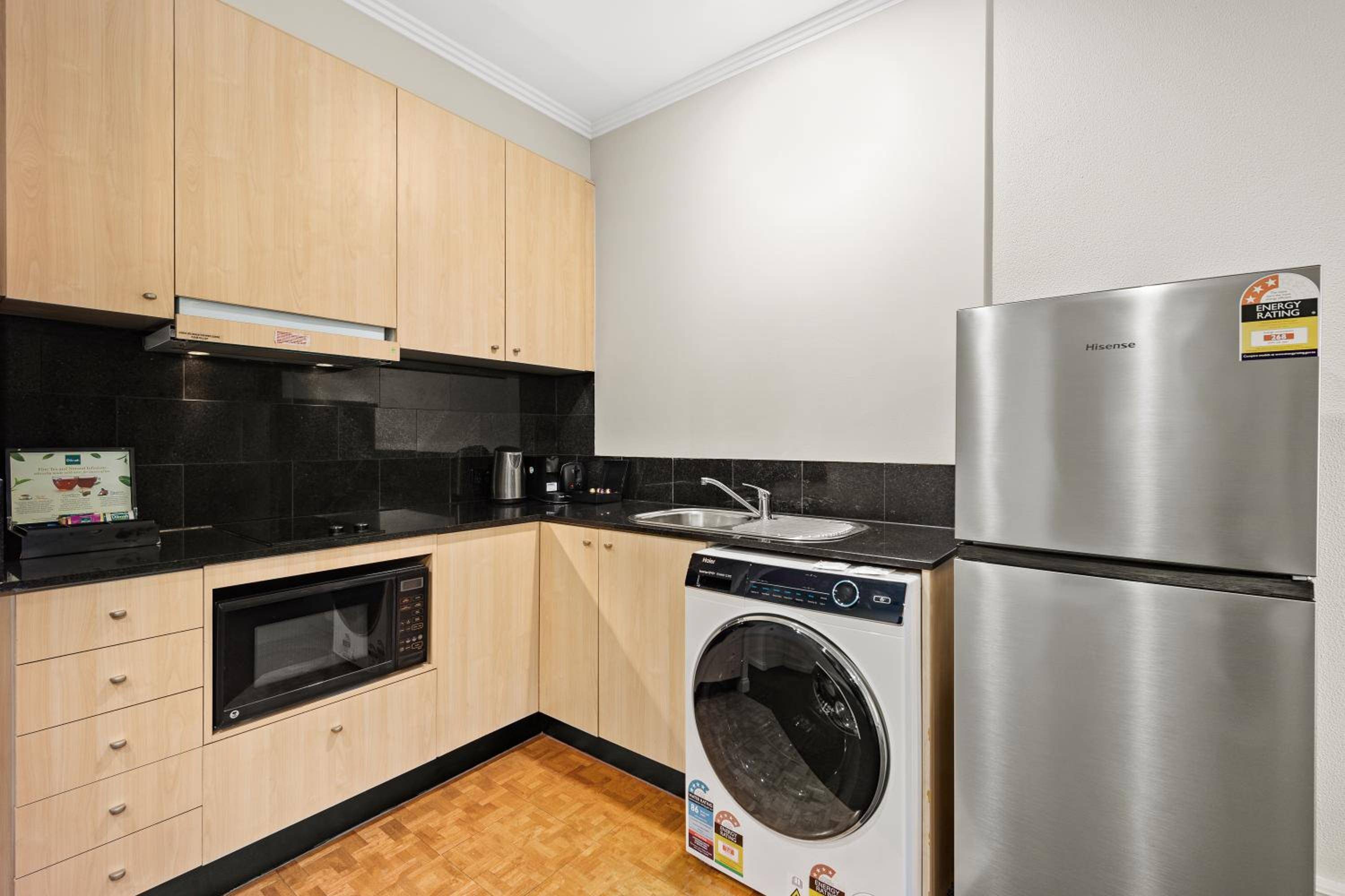 Melbourne City Suites