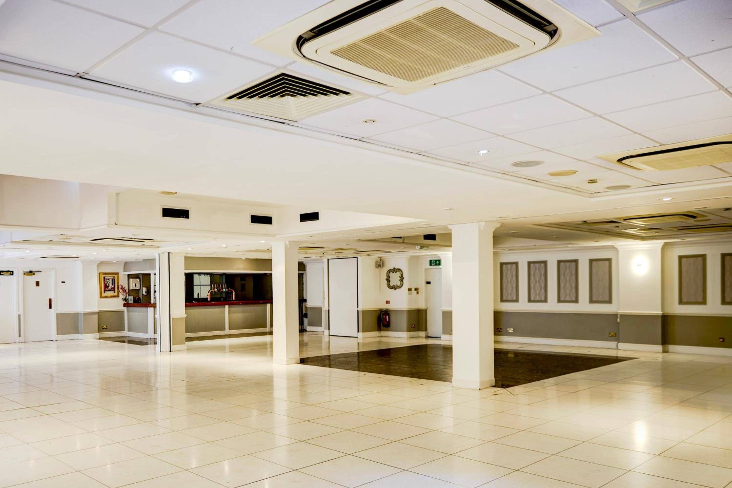 Warwickshire Park Hotel Kenilworth by Belvilla