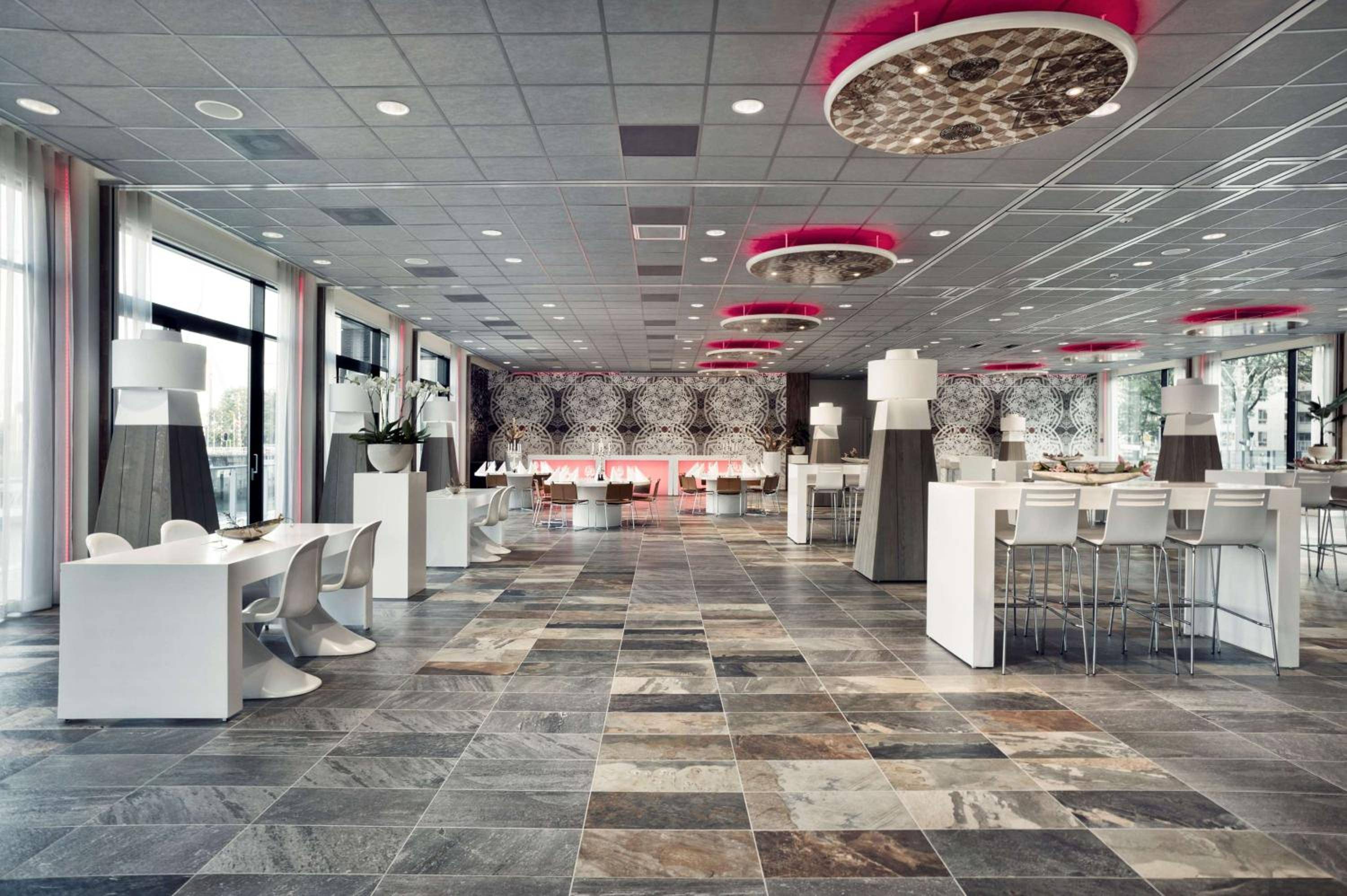 Mainport Hotel Rotterdam, a Hilton Affiliate Hotel