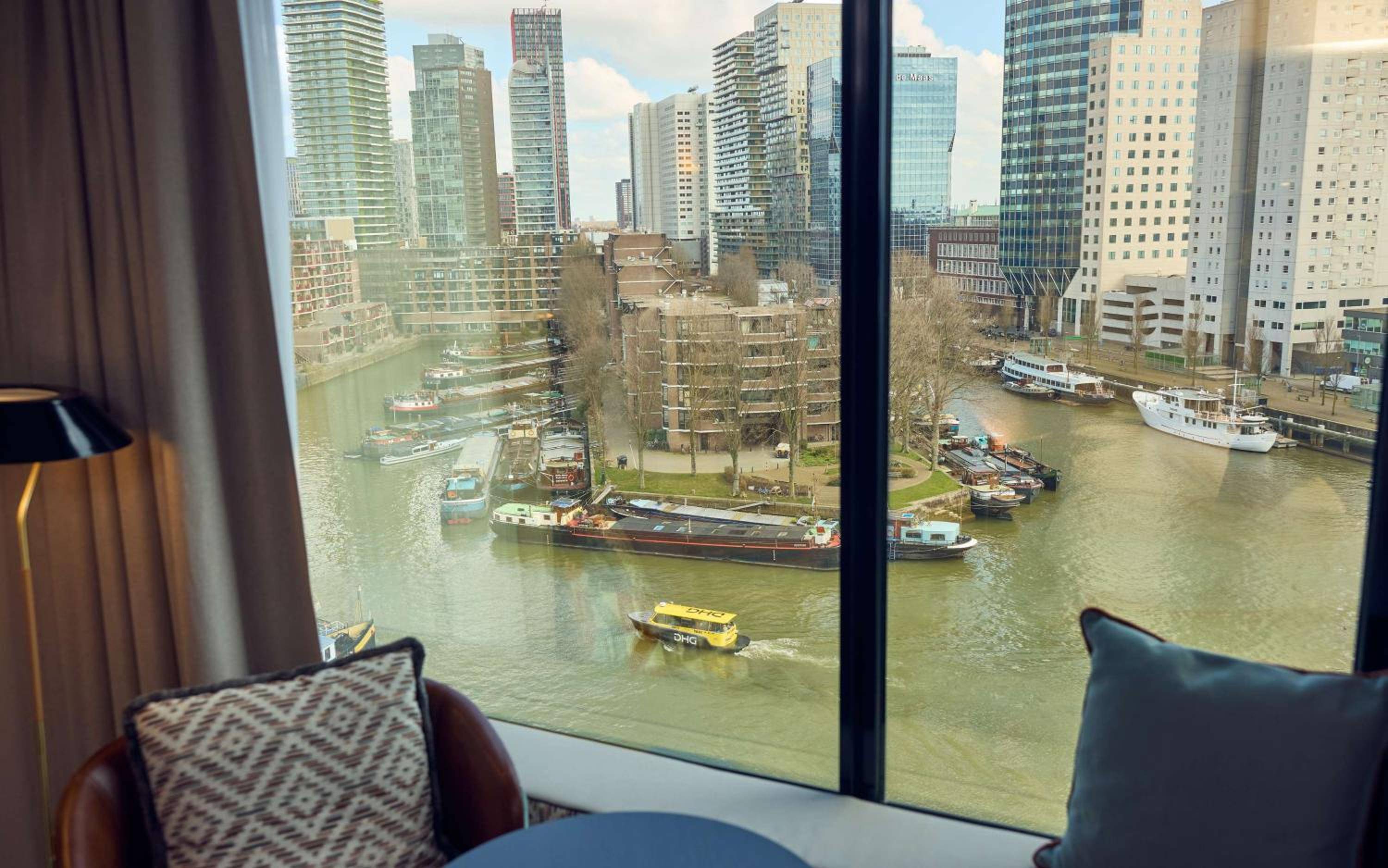 Mainport Hotel Rotterdam, a Hilton Affiliate Hotel