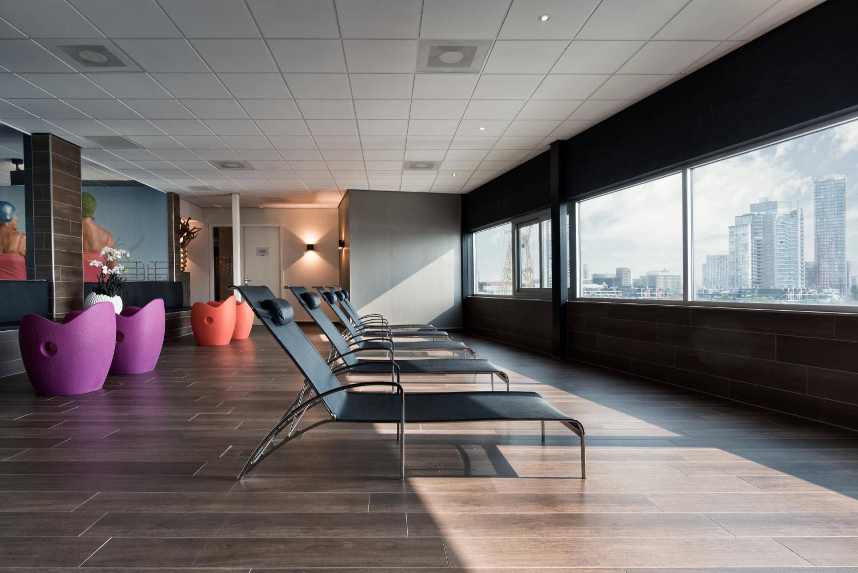 DoubleTree by Hilton Rotterdam Centre