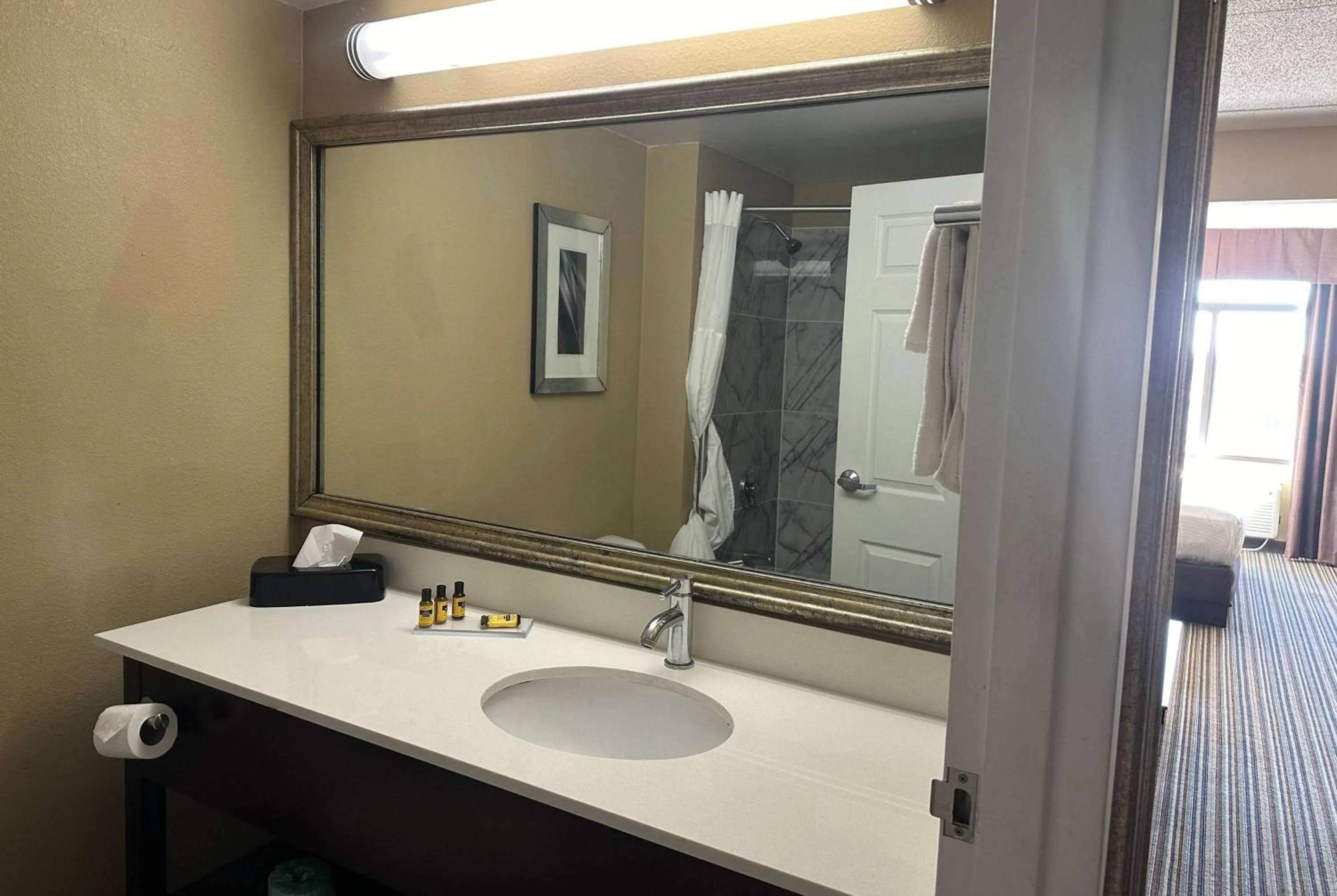 Wingate by Wyndham Harrisburg Near Hershey
