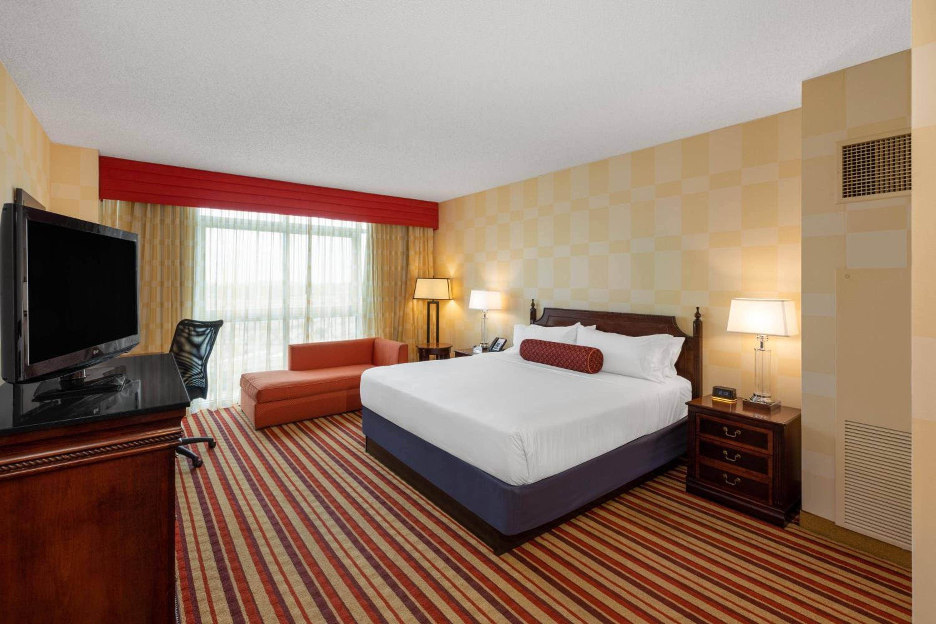 Wyndham Grand Oklahoma City Downtown