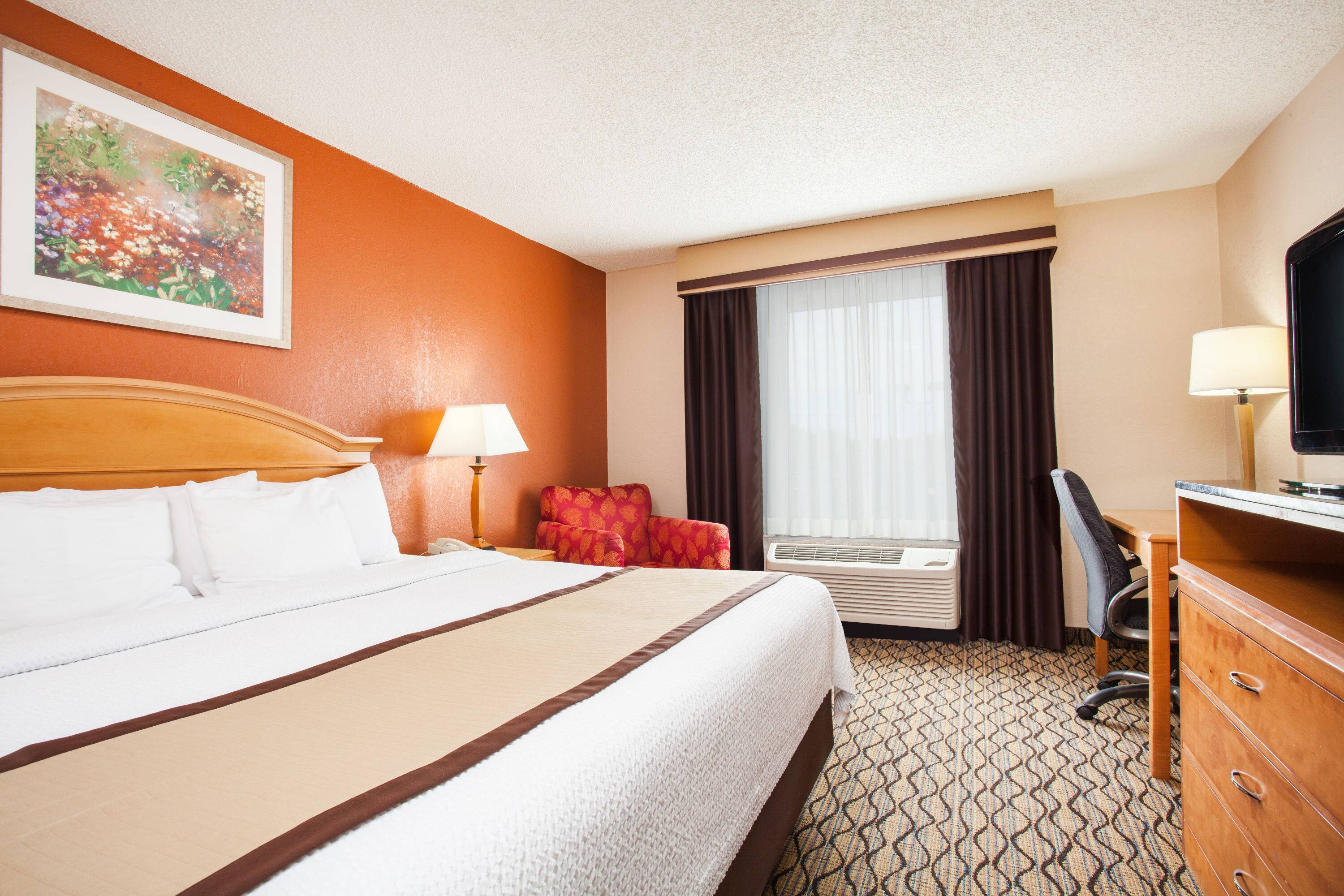 Baymont by Wyndham Madison Heights Detroit Area