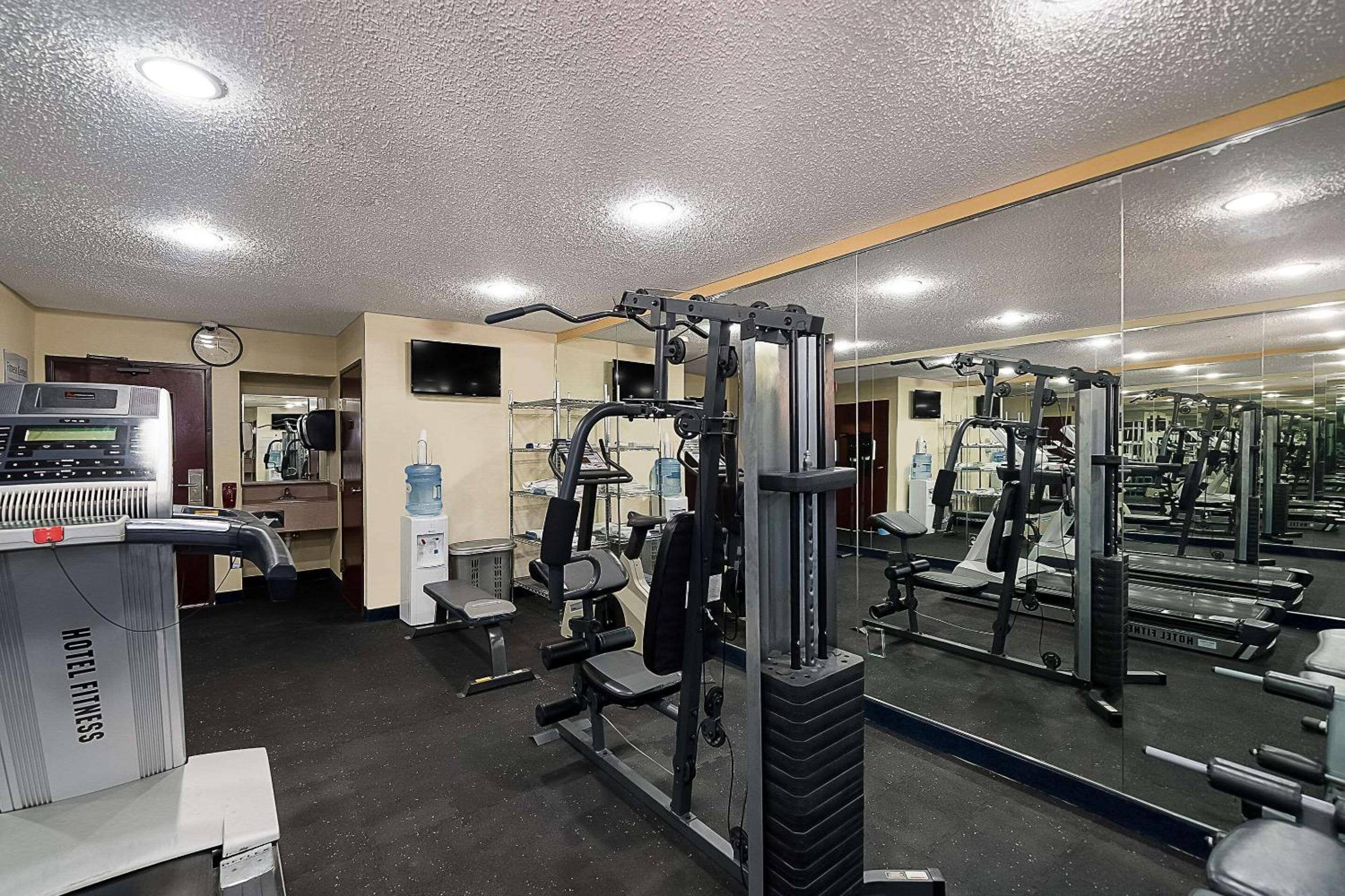 Quality Inn & Suites Irving DFW Airport South