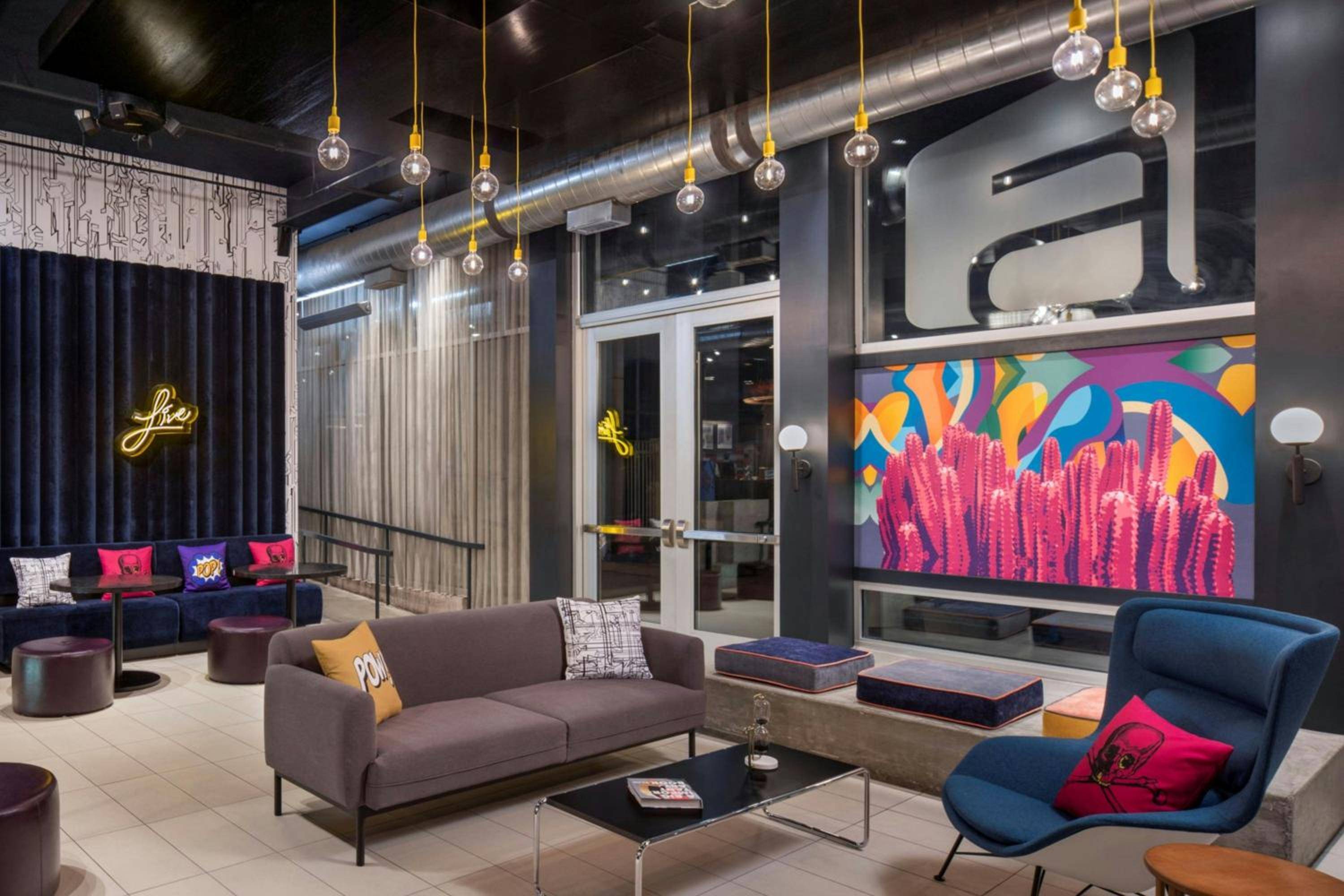 Aloft Phoenix Airport