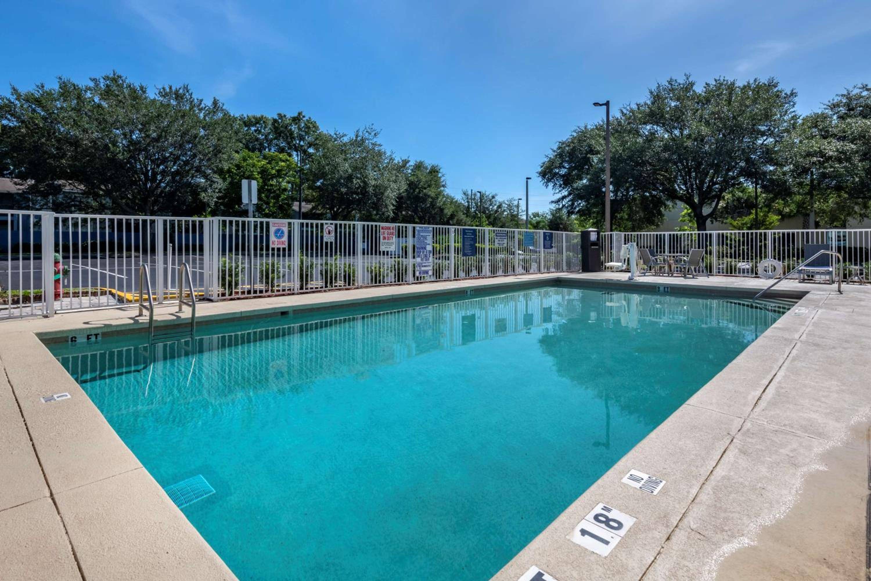 Best Western Plus Orlando East - UCF Area