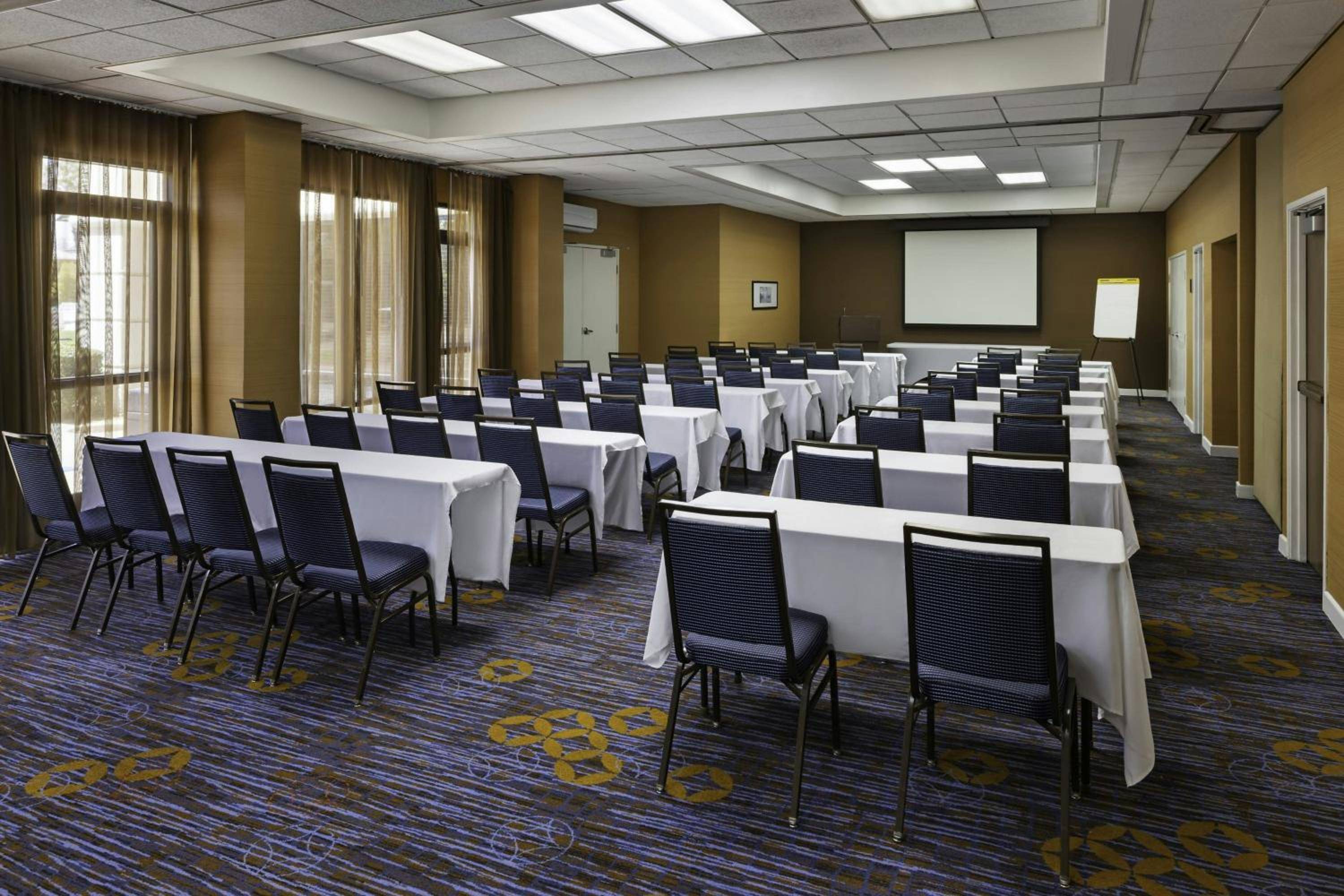 Courtyard by Marriott Riverside UCR/Moreno Valley Area