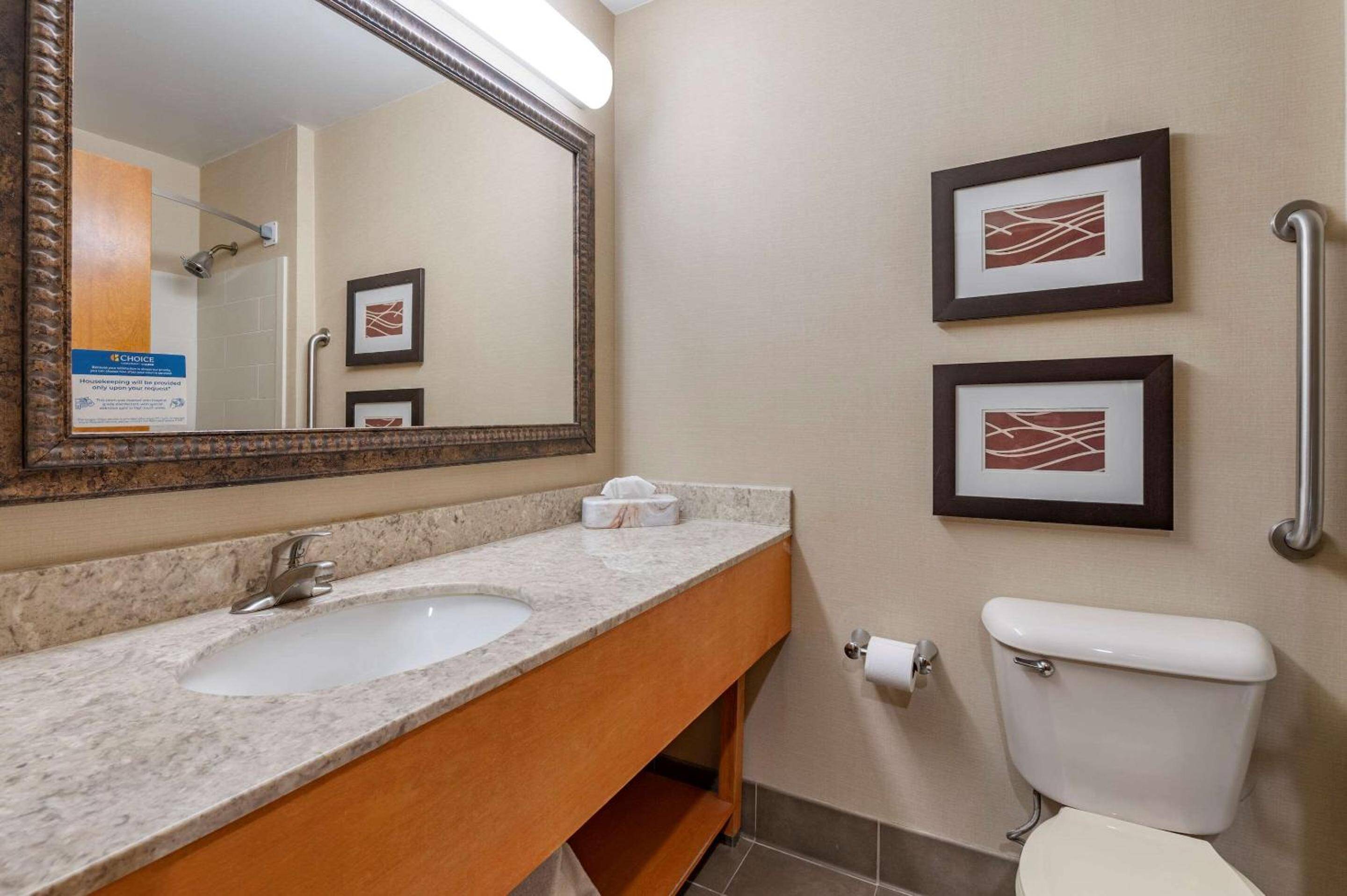 Comfort Inn 4444 Dixie Hwy