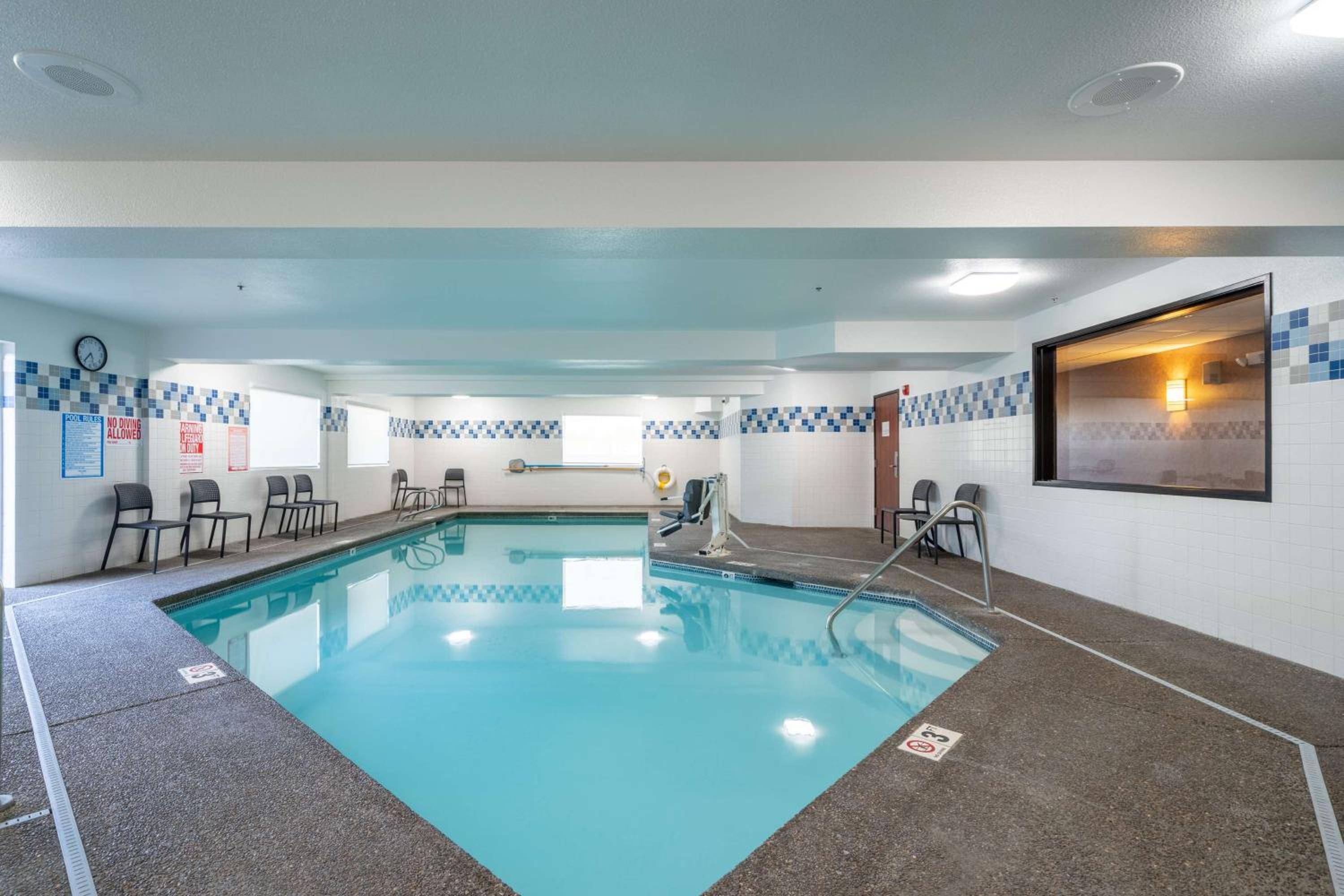 Best Western LAKE OSWEGO/PORTLAND HOTEL & SUITES
