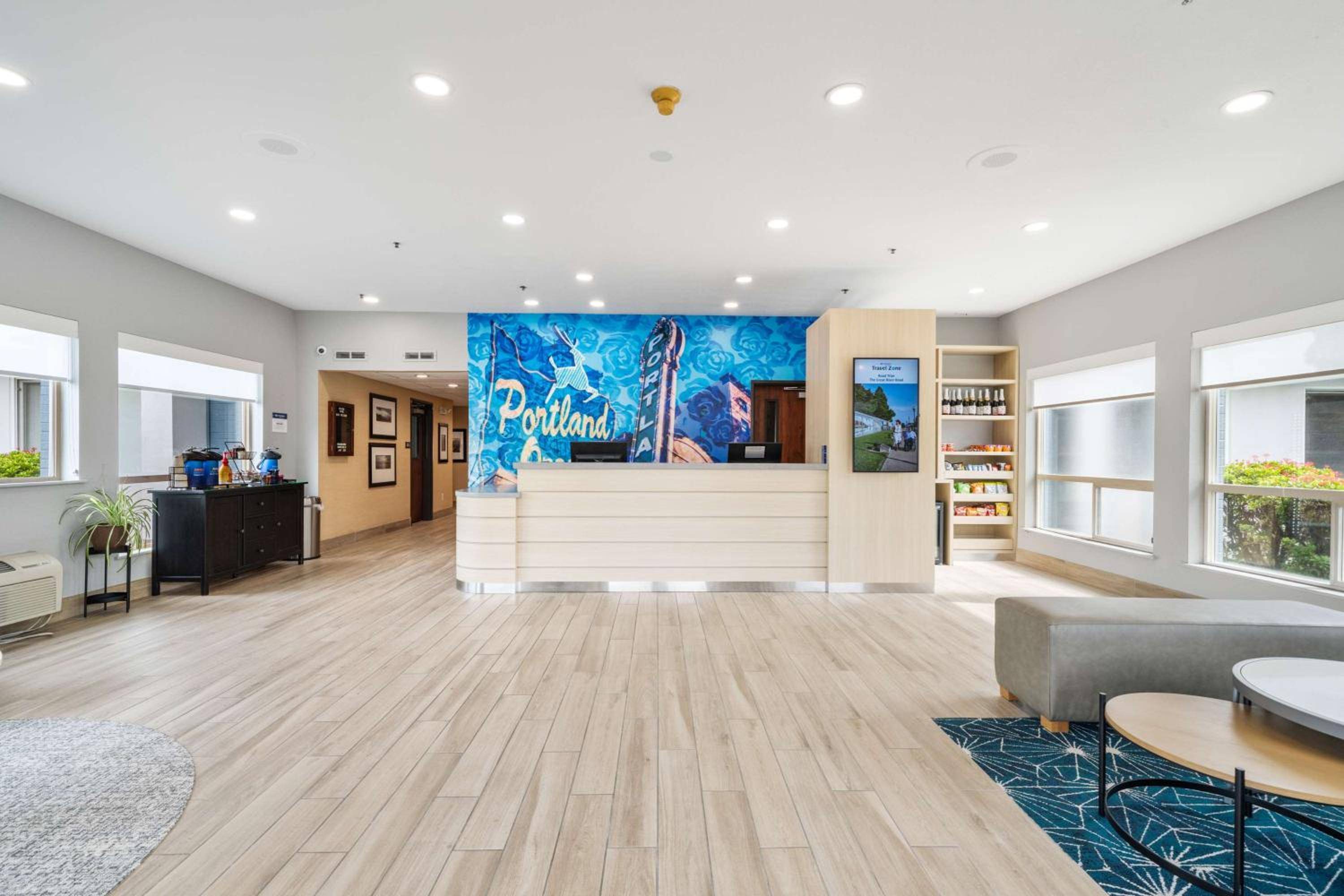 Best Western LAKE OSWEGO/PORTLAND HOTEL & SUITES