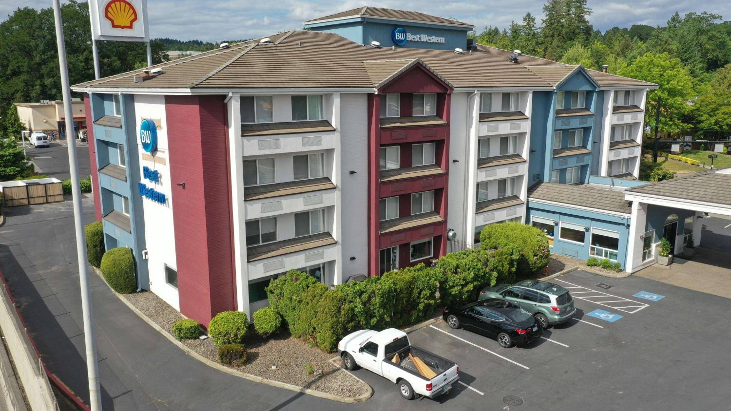 Best Western LAKE OSWEGO/PORTLAND HOTEL & SUITES