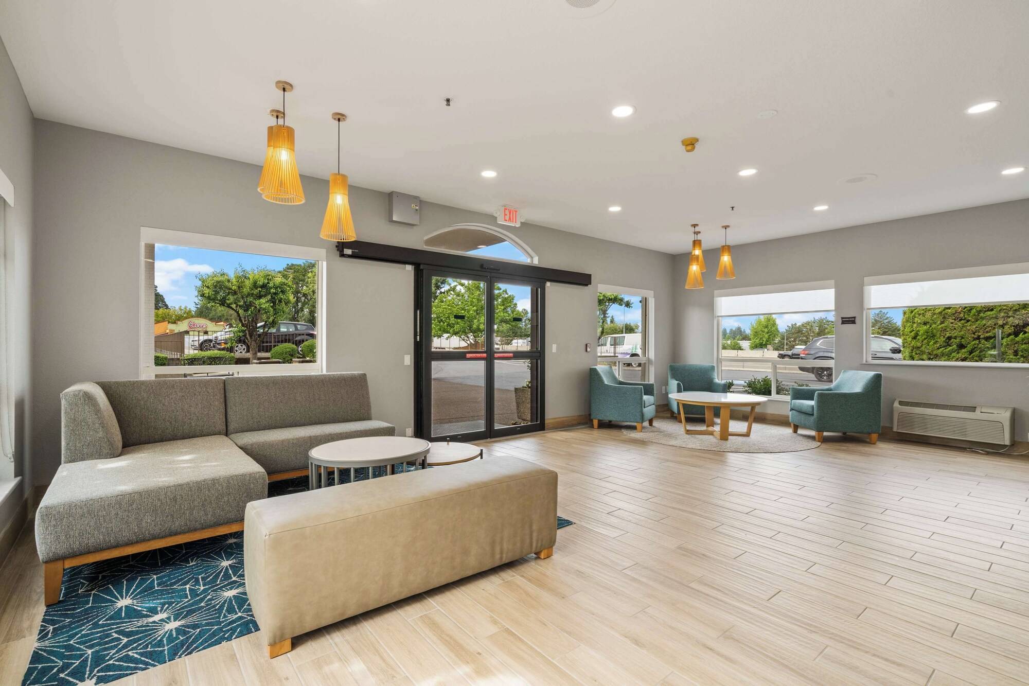 Best Western LAKE OSWEGO/PORTLAND HOTEL & SUITES