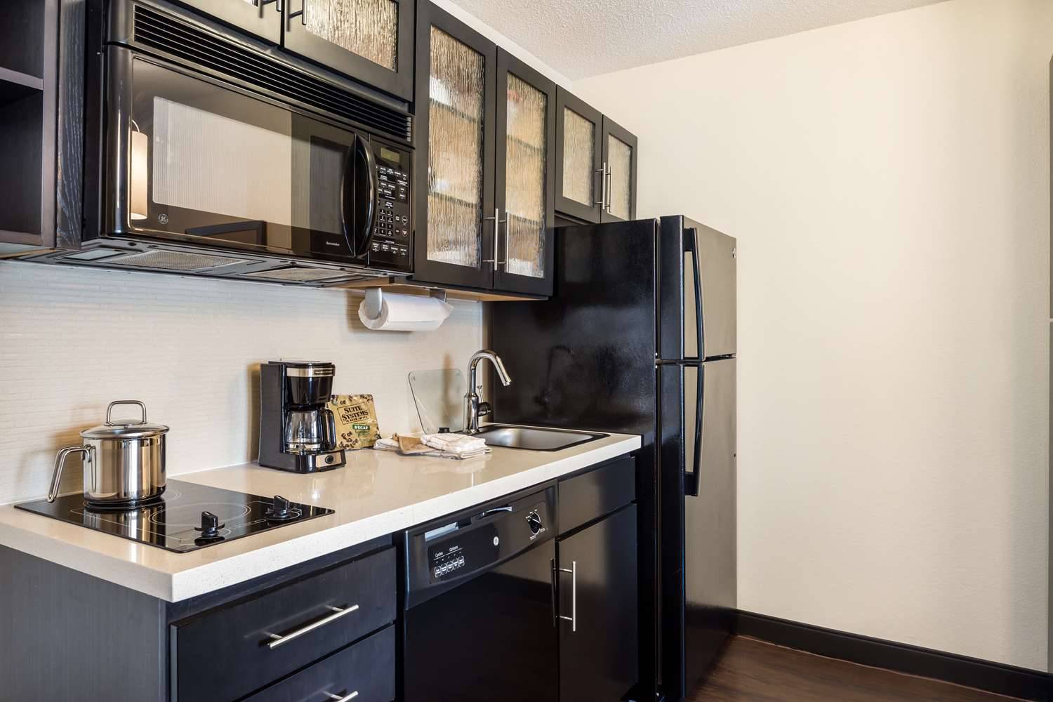 Sonesta Simply Suites Houston Brookhollow