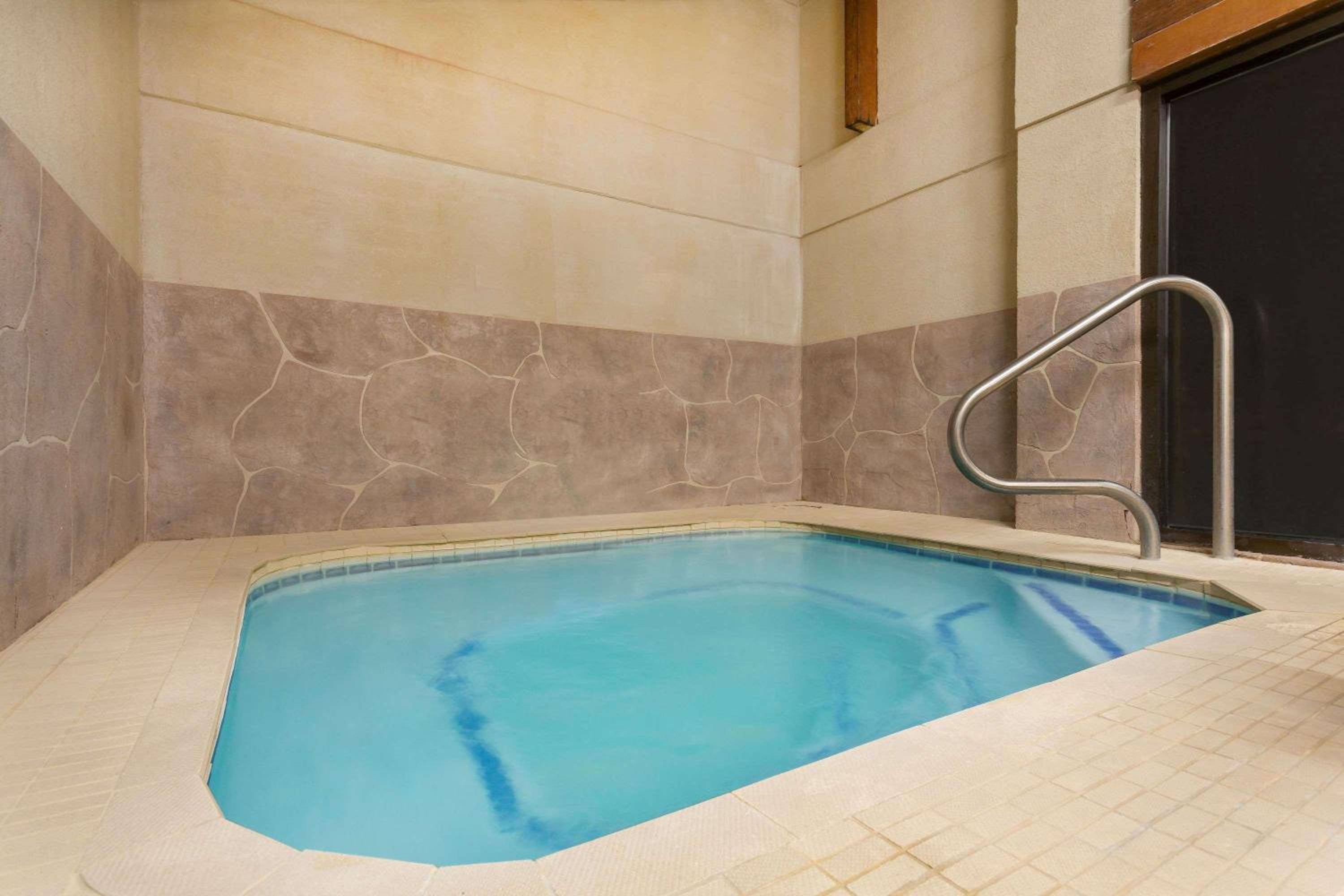 Ramada by Wyndham Cedar City