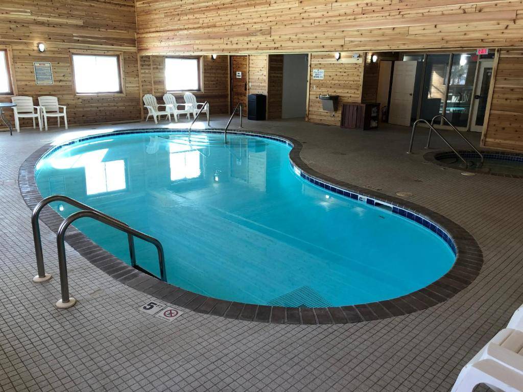 Super 8 by Wyndham Shakopee
