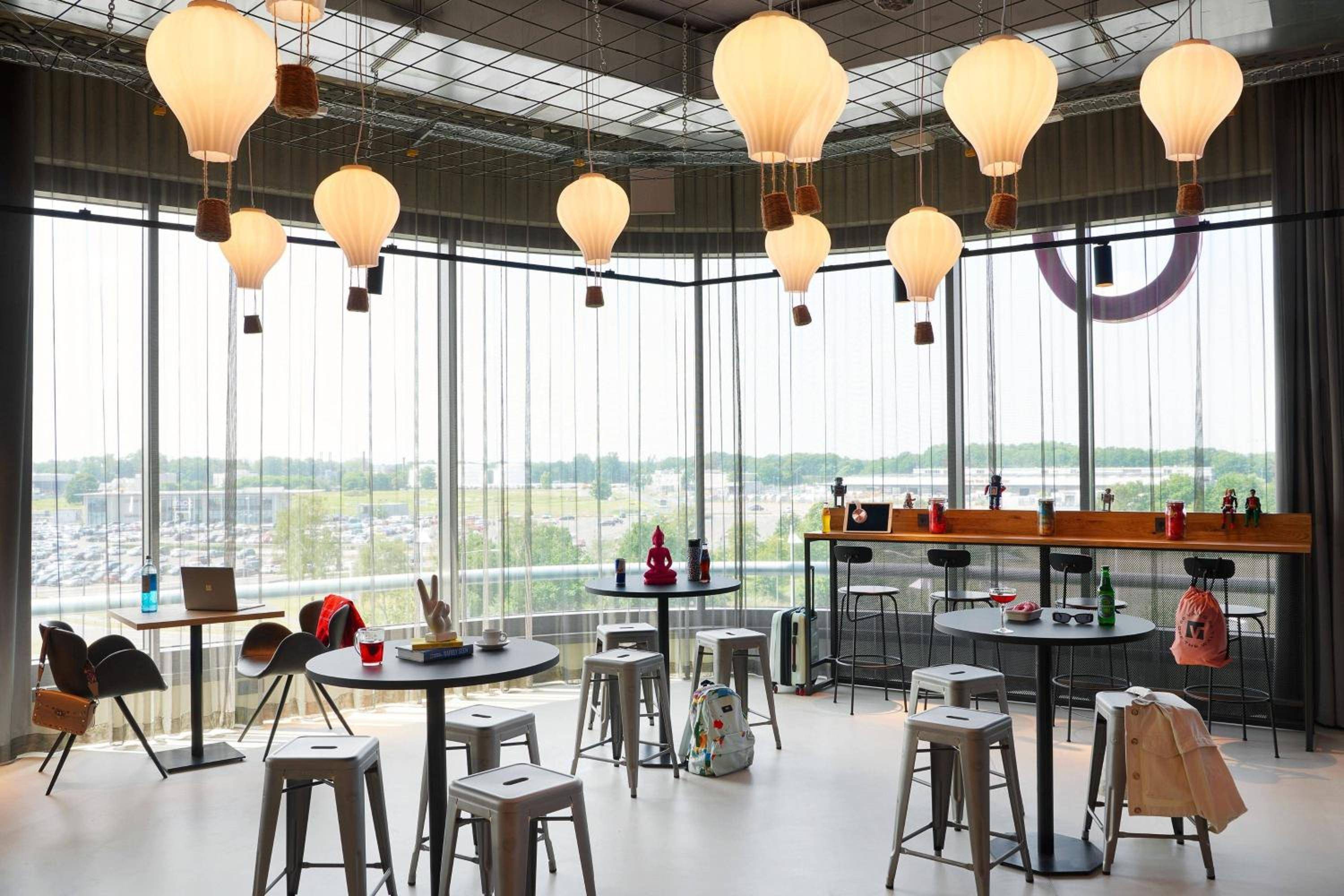 Moxy Cologne Bonn Airport