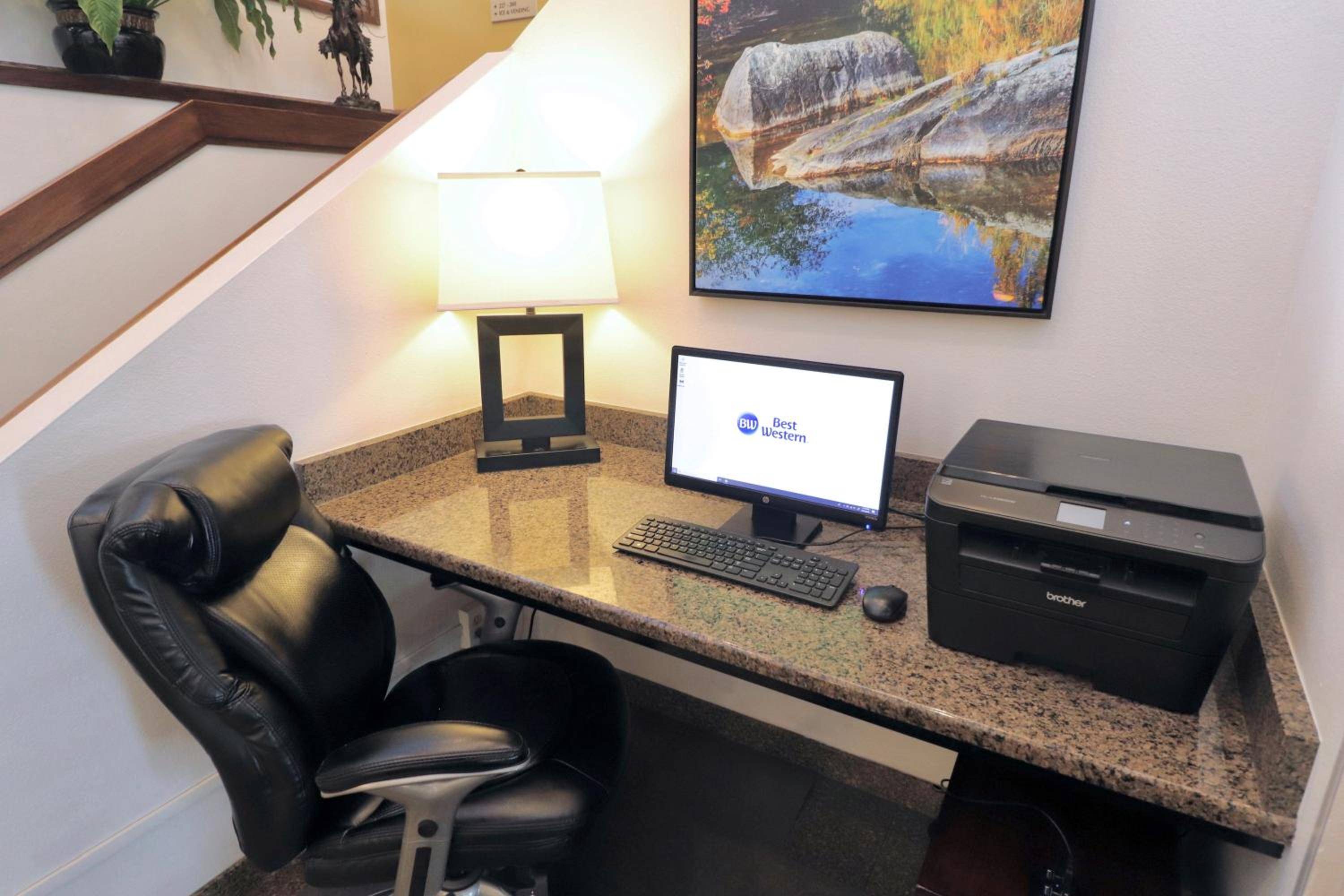 Best Western CHIEFTAIN INN