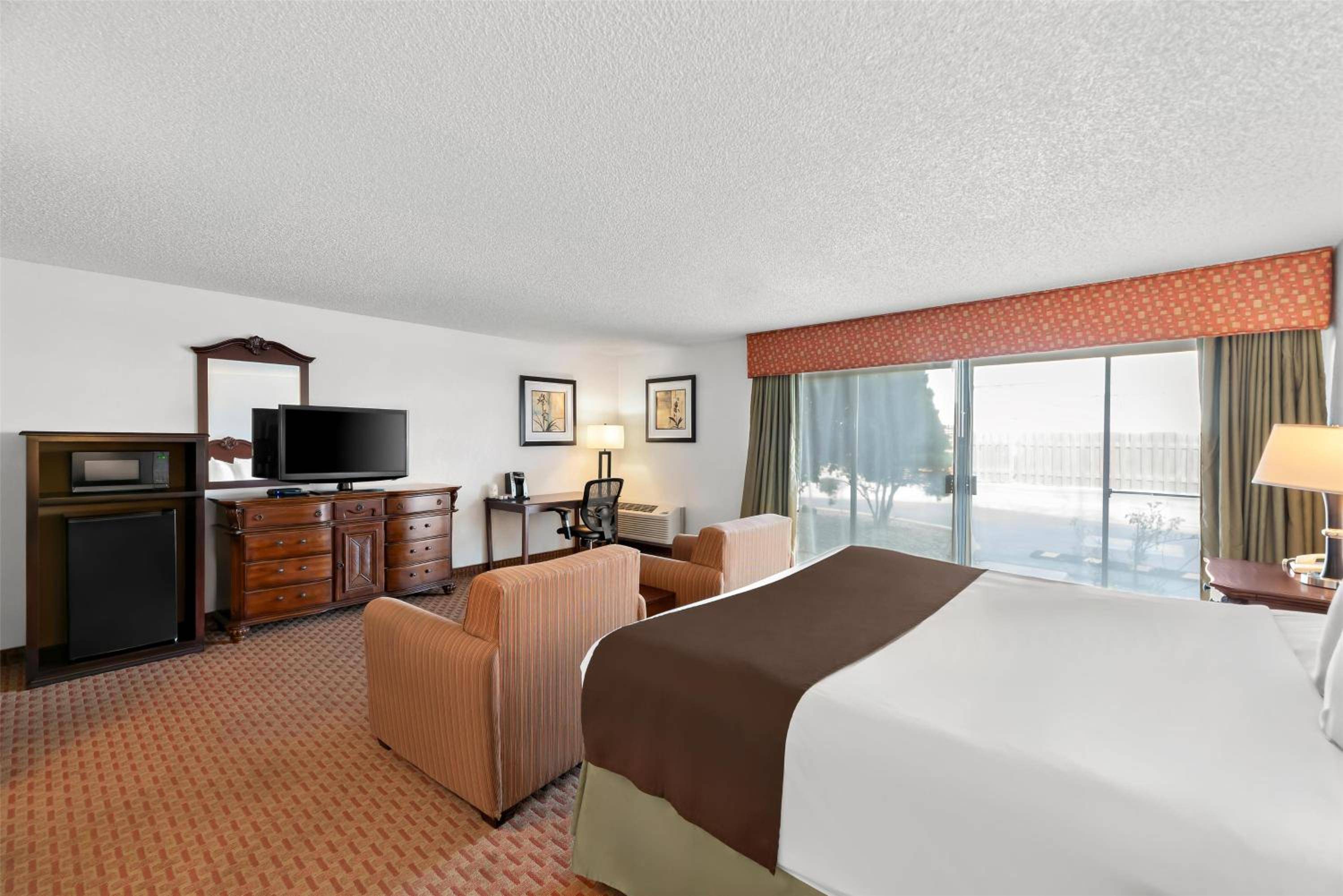 Best Western CHIEFTAIN INN