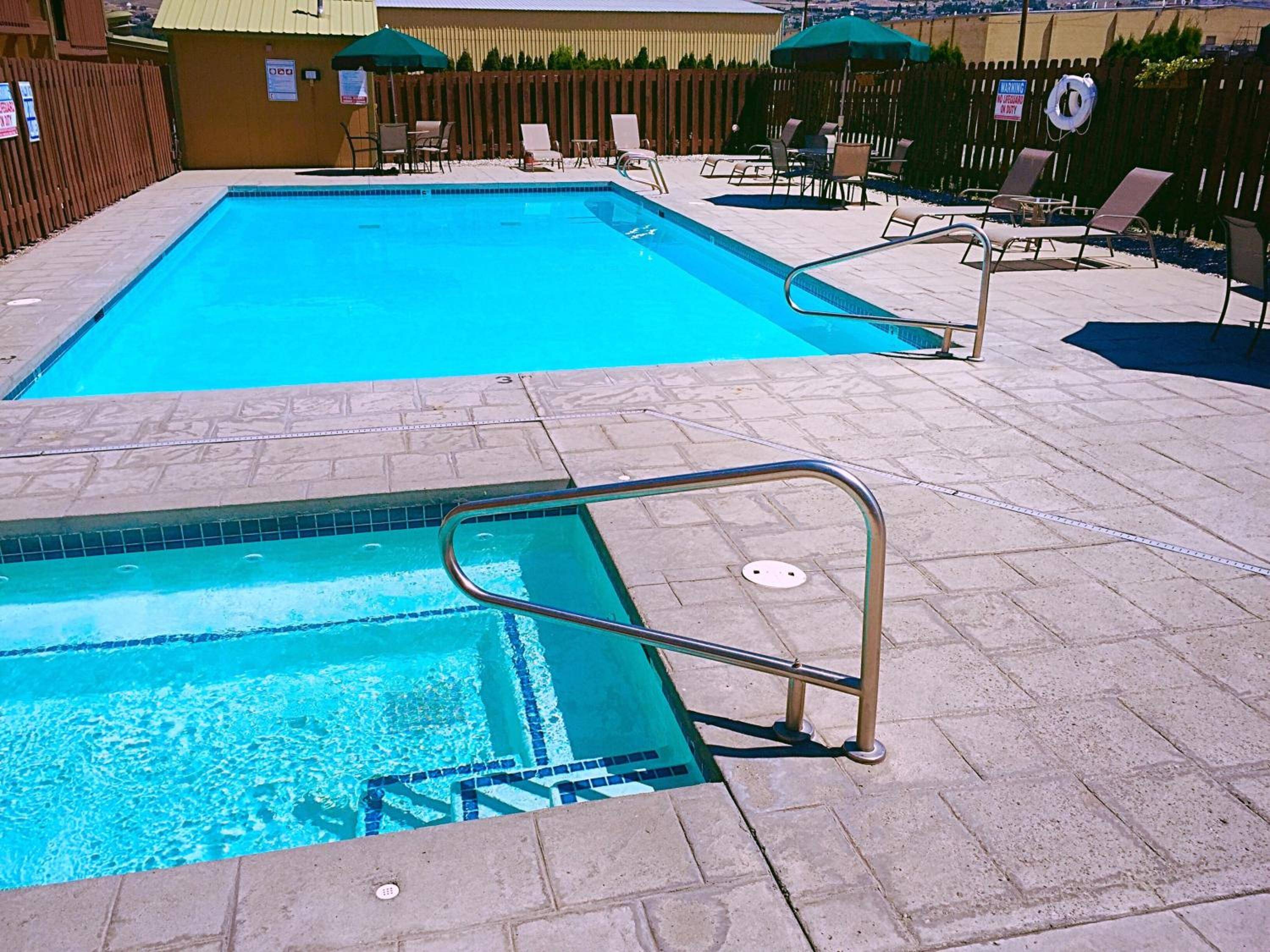 Best Western CHIEFTAIN INN