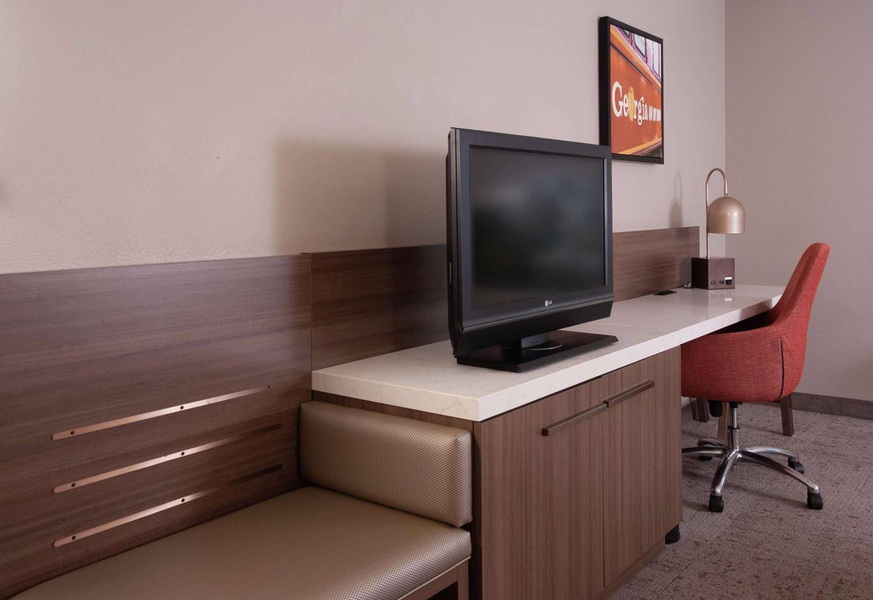 Hilton Garden Inn Atlanta Airport/Millenium Center