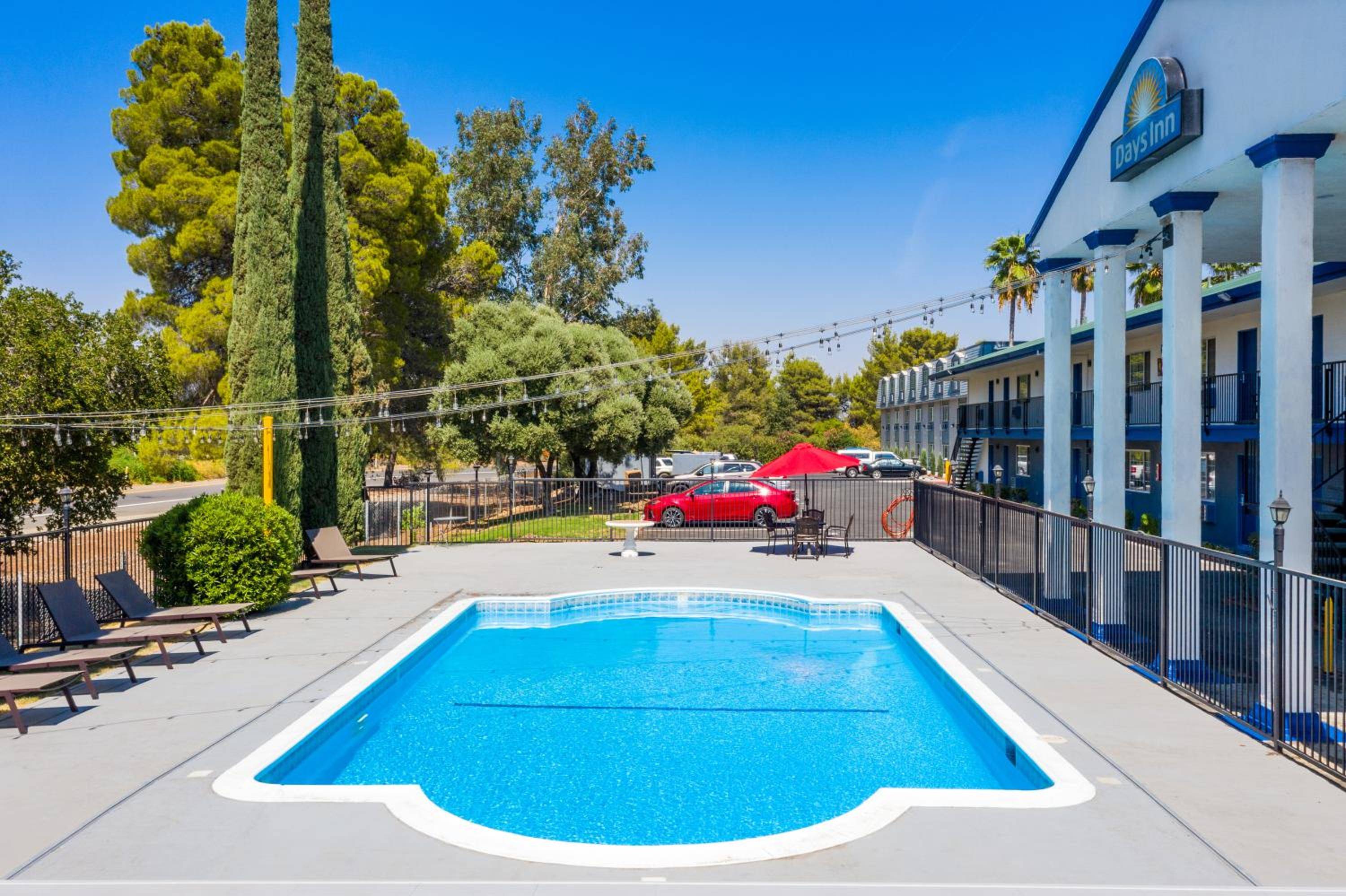 Days Inn by Wyndham Red Bluff